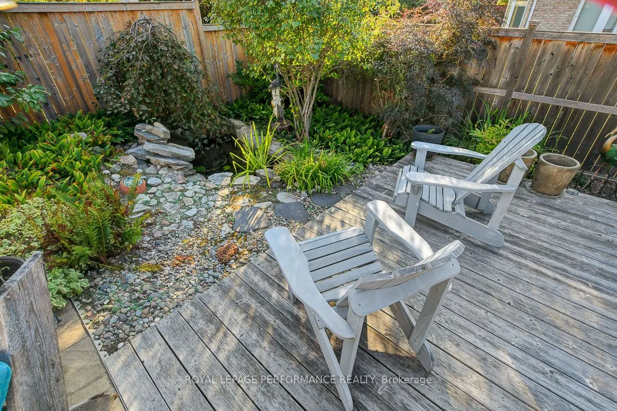 6 Sellers Way