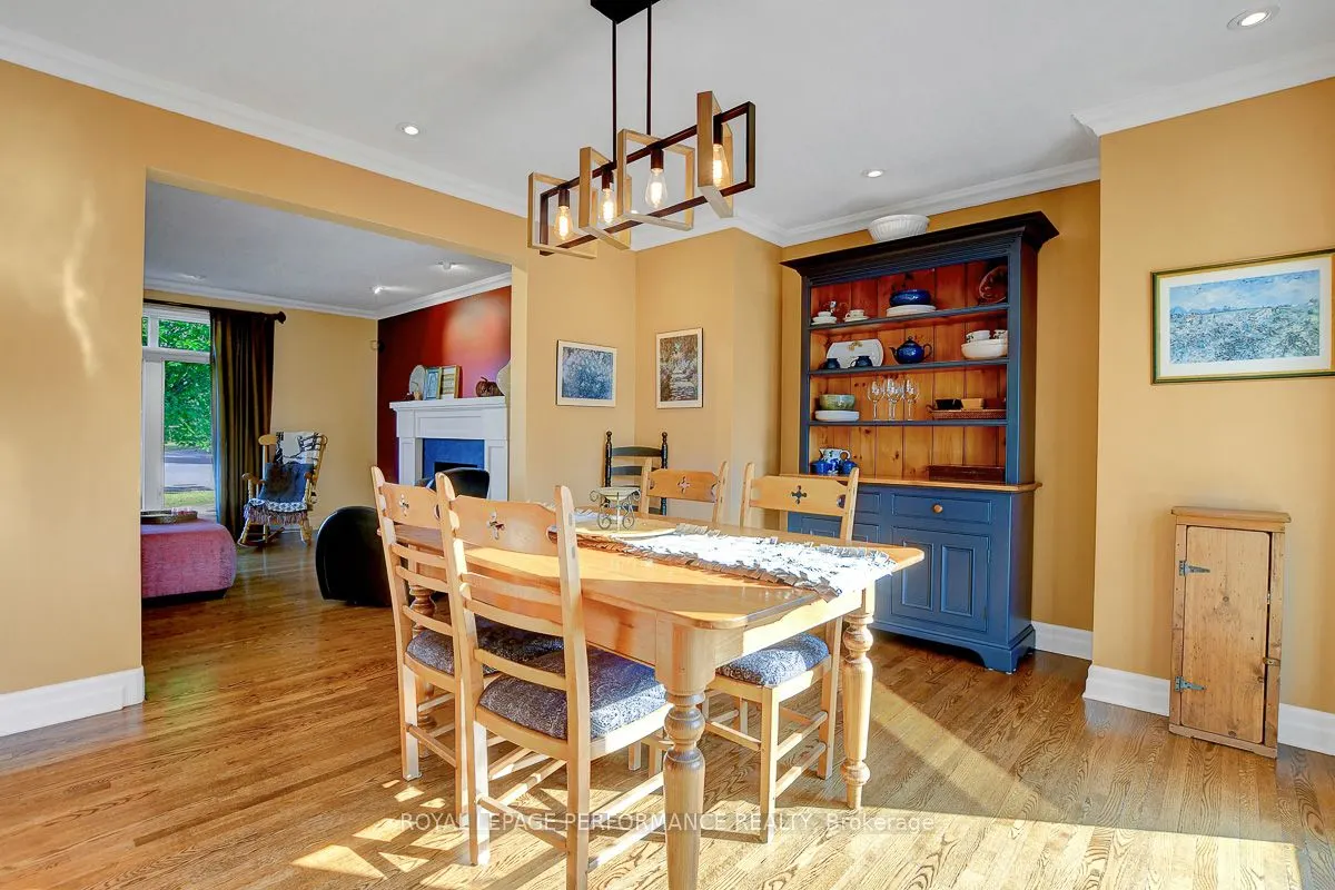 6 Sellers Way