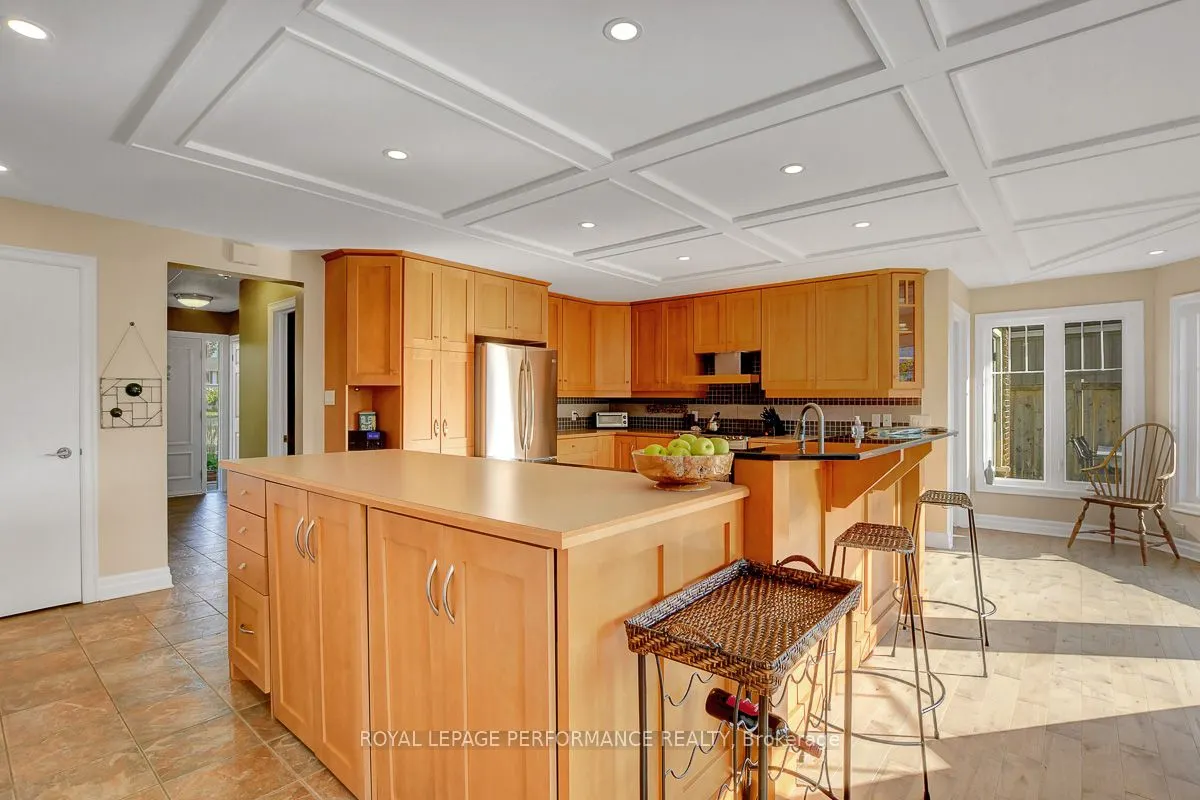 6 Sellers Way