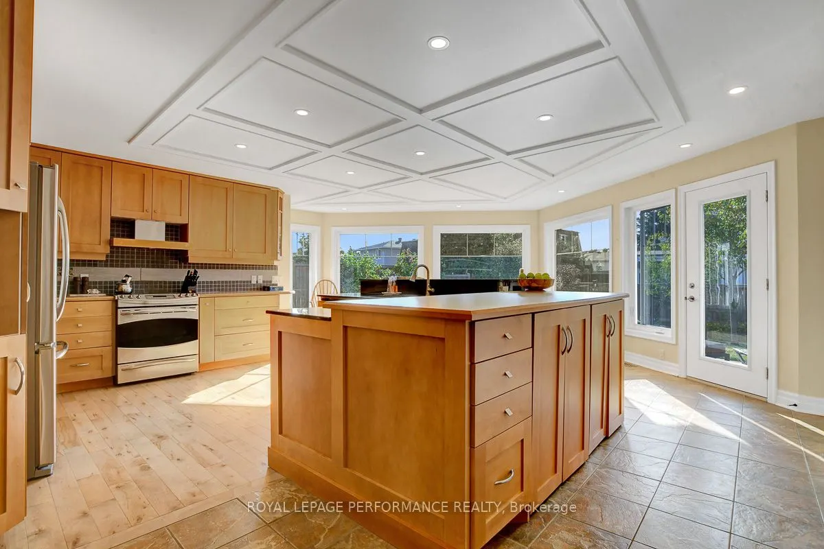 6 Sellers Way