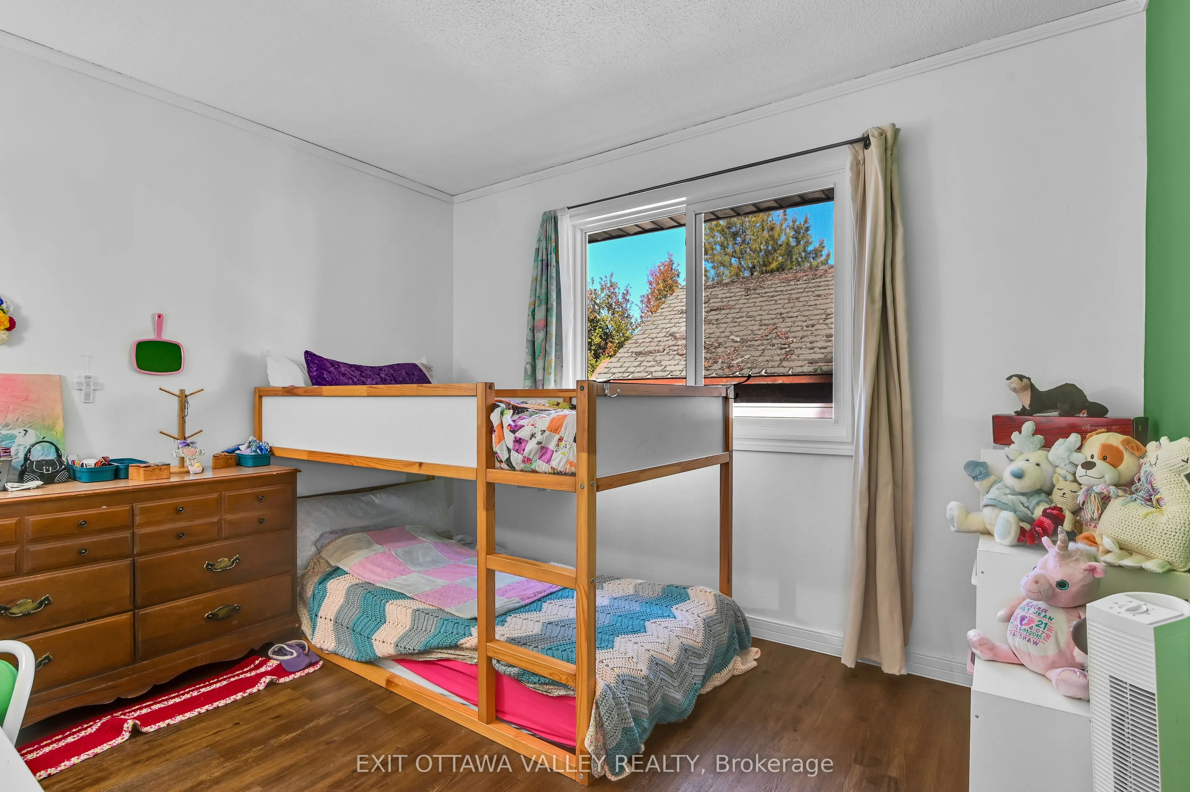 77 Doran Street