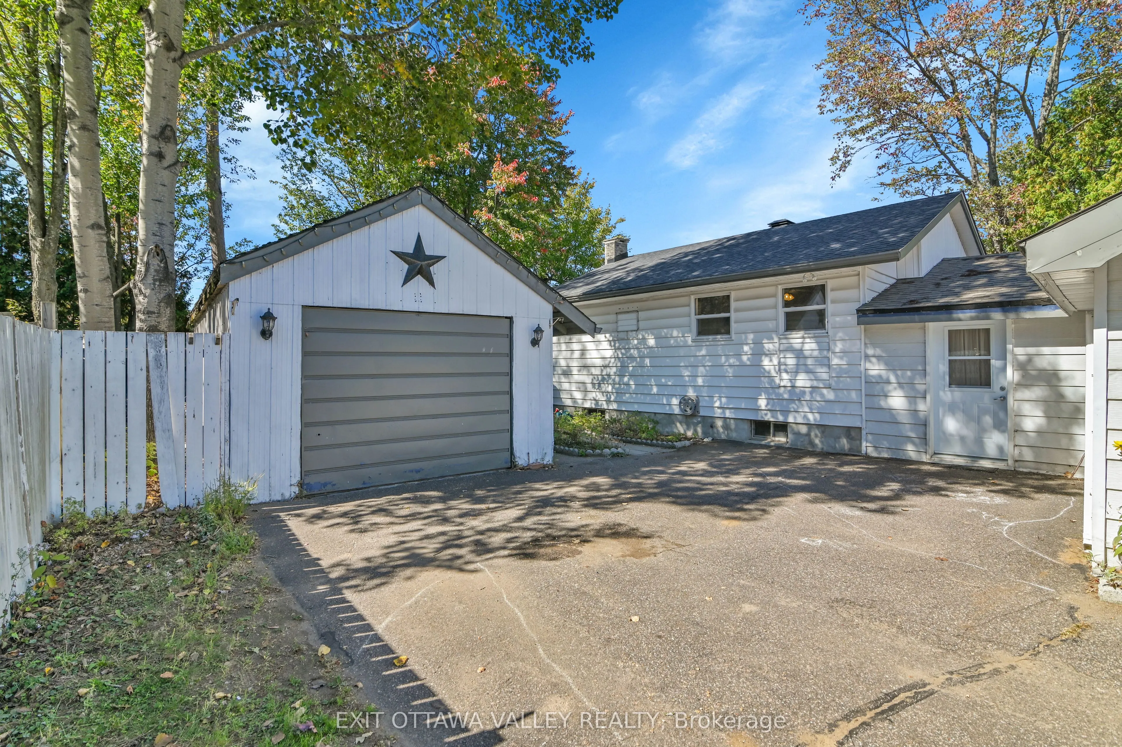 77 Doran Street
