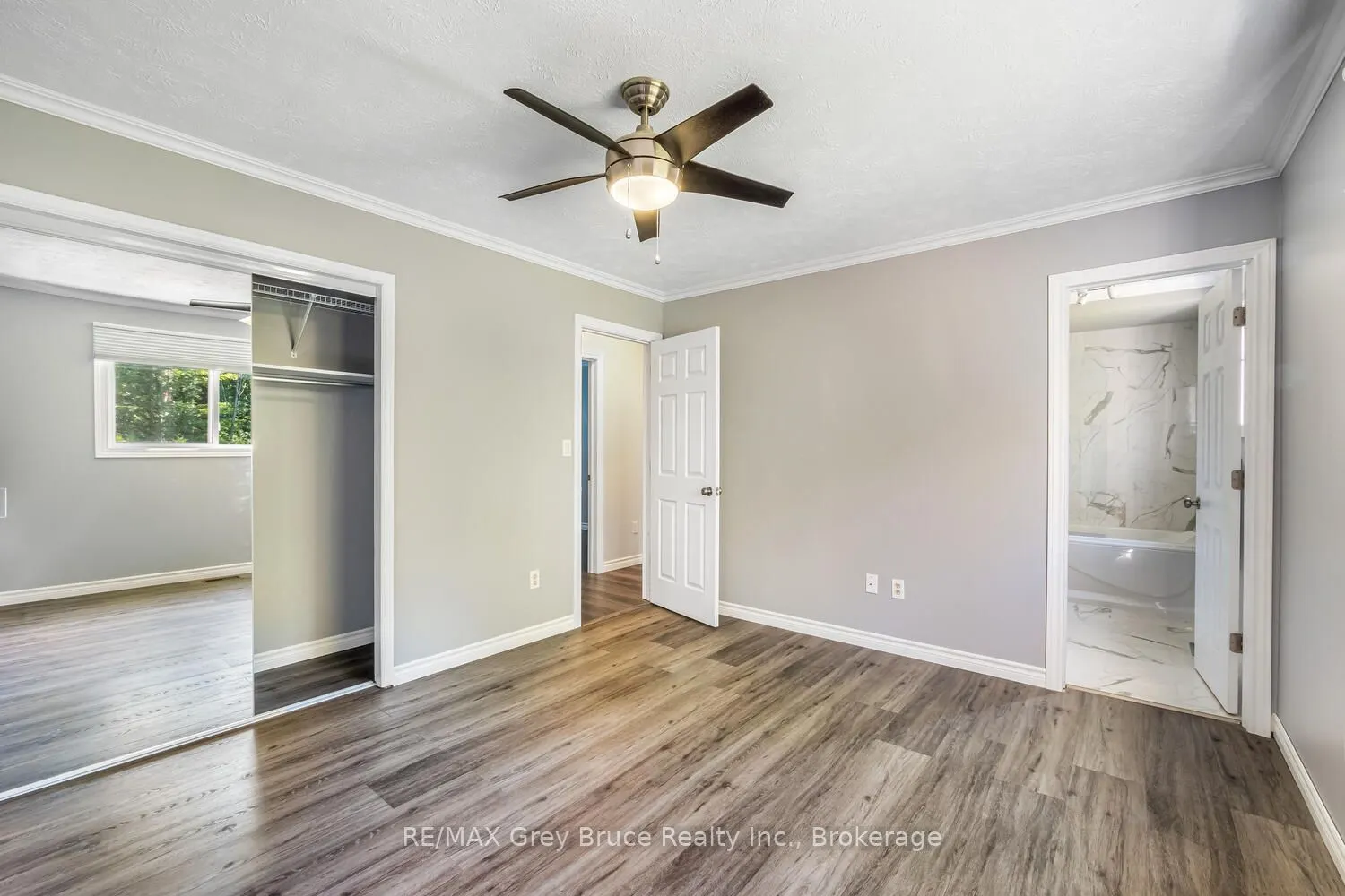 699 20TH Street W