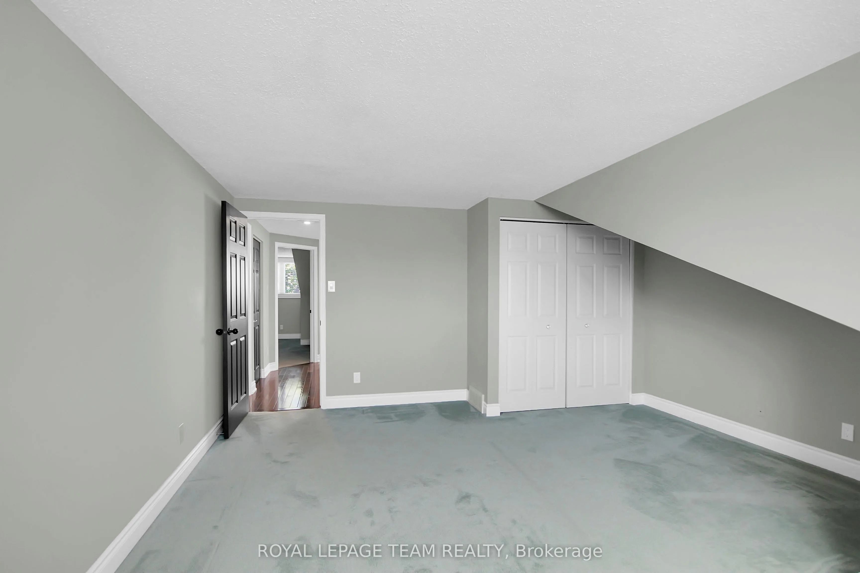 54 Innesbrook Court, #27