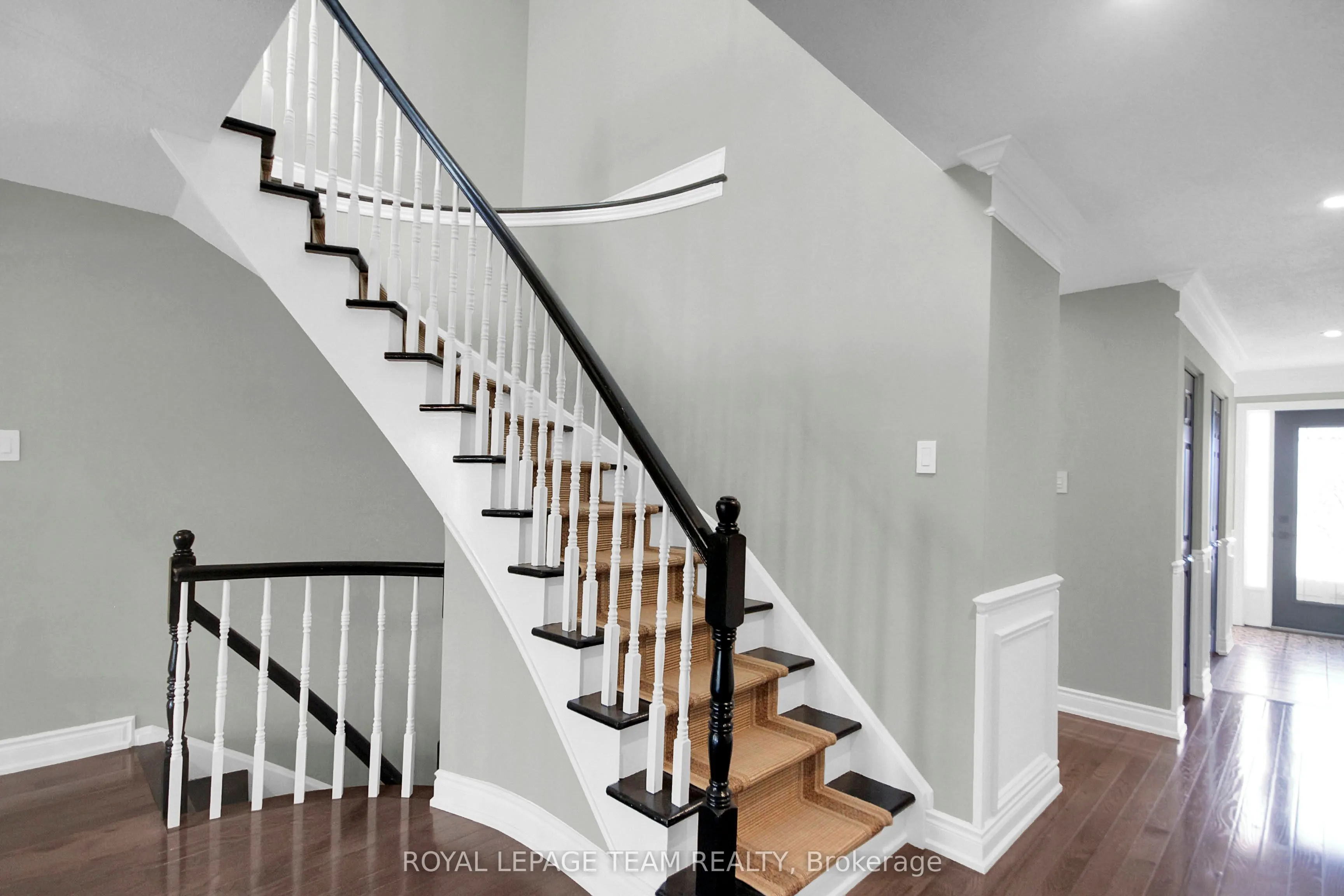 54 Innesbrook Court, #27