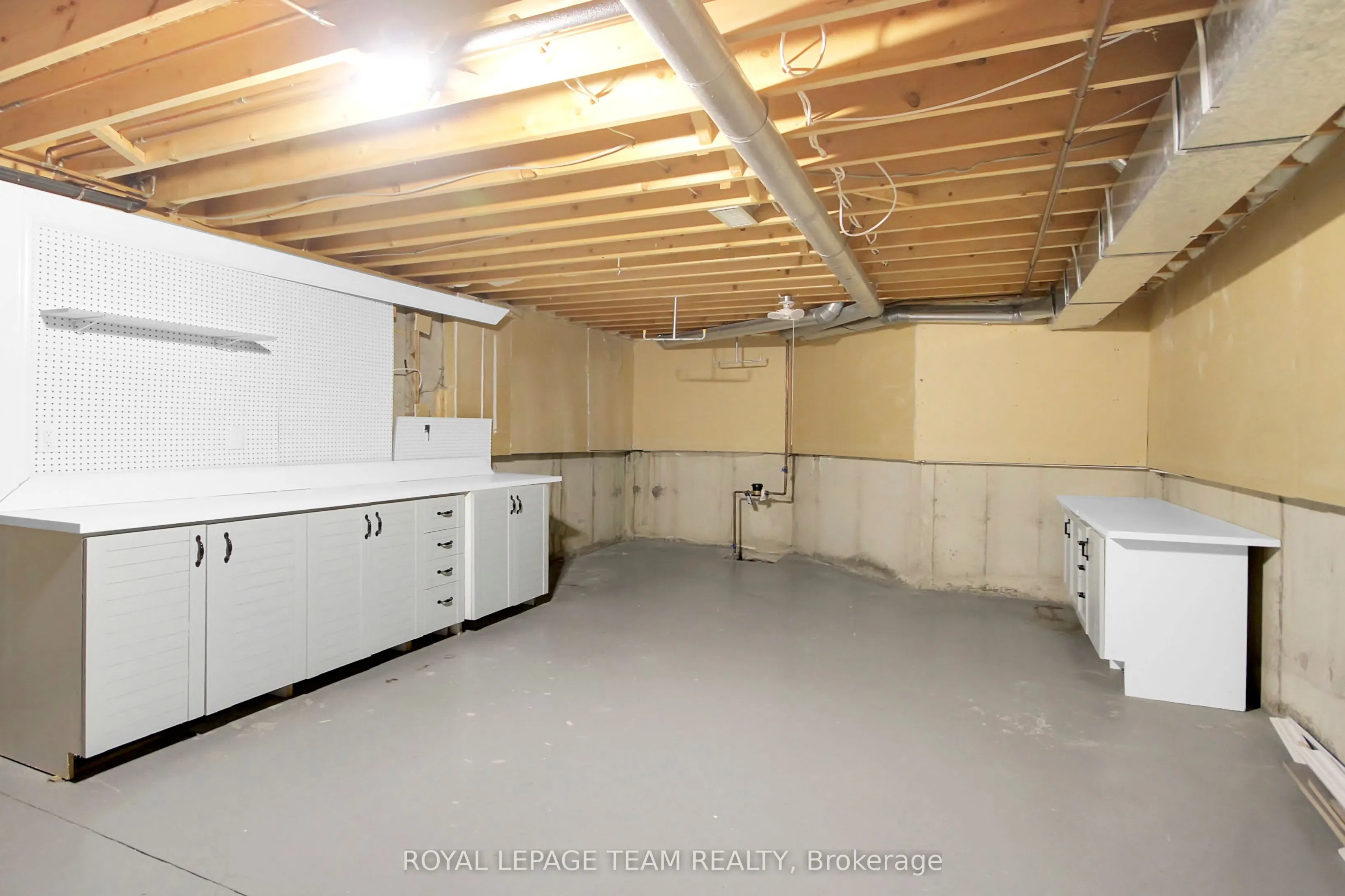 54 Innesbrook Court, #27