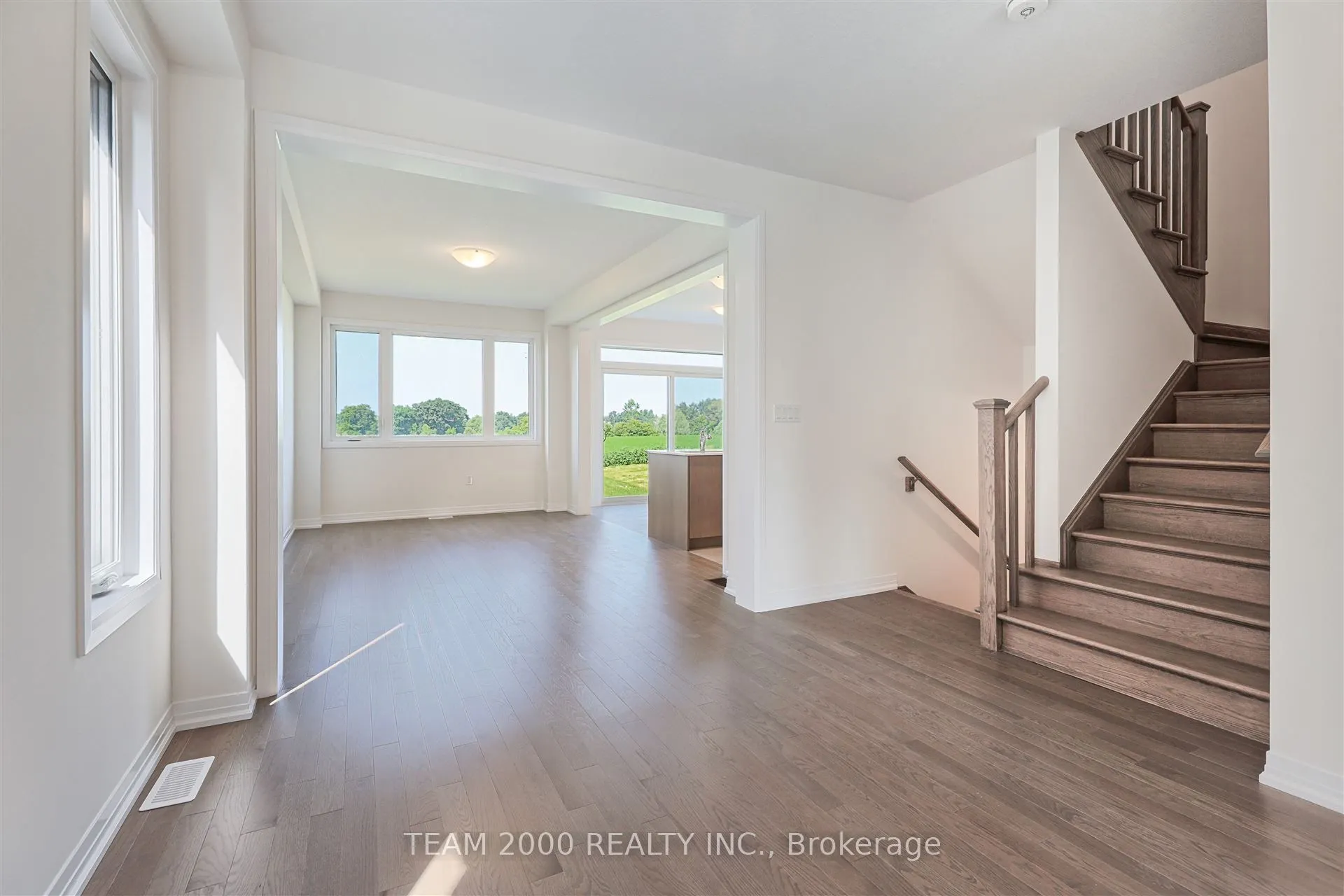 32 Langridge Way