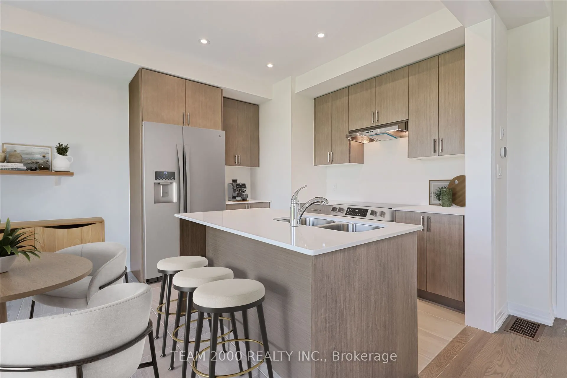 32 Langridge Way