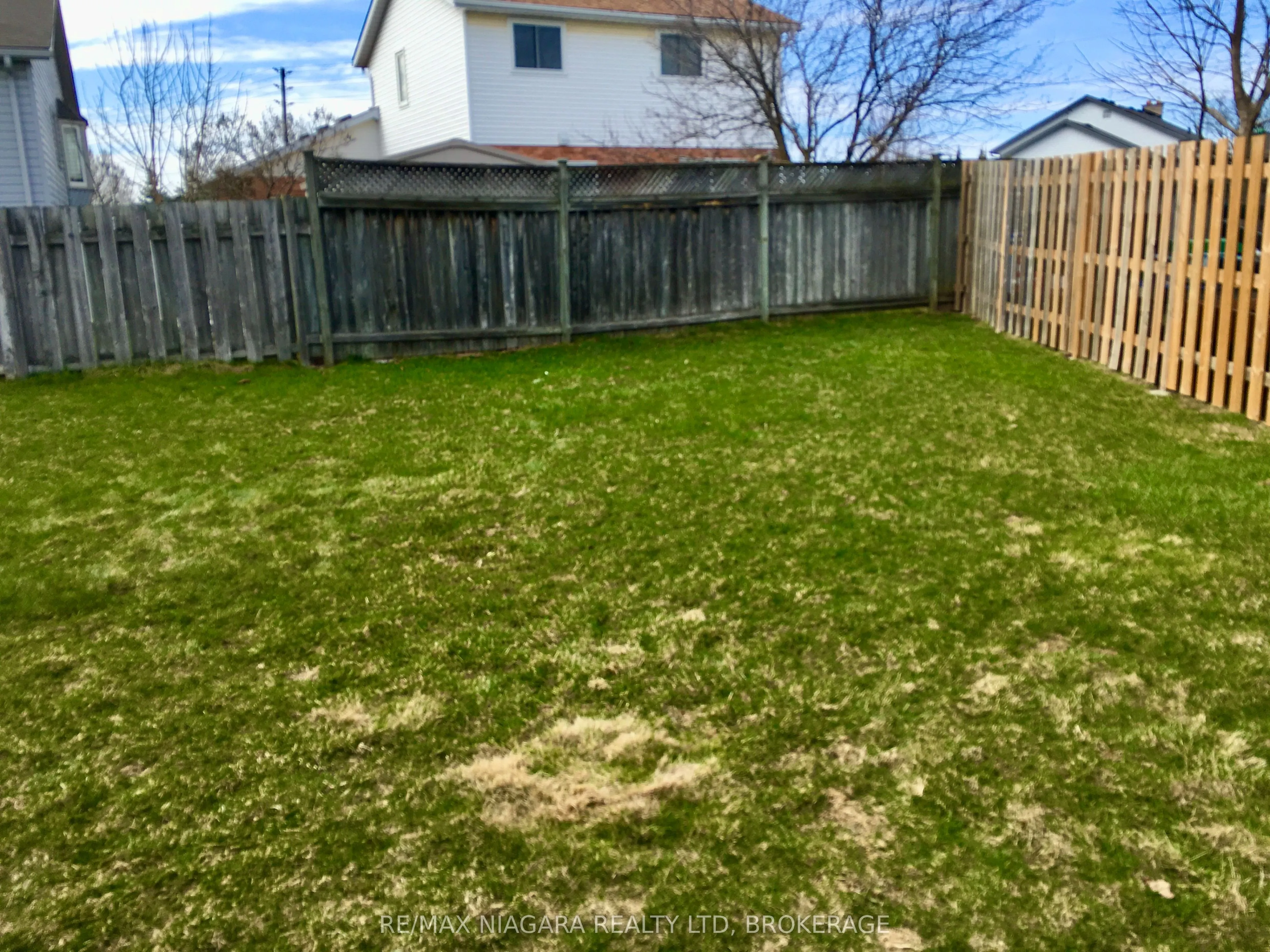 7701 Cortina Crescent, #Upper