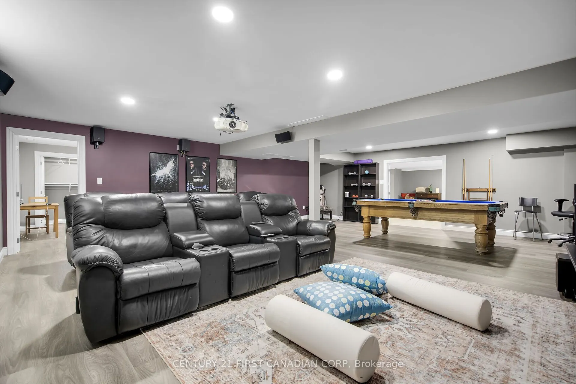 768 Franklinway Crescent