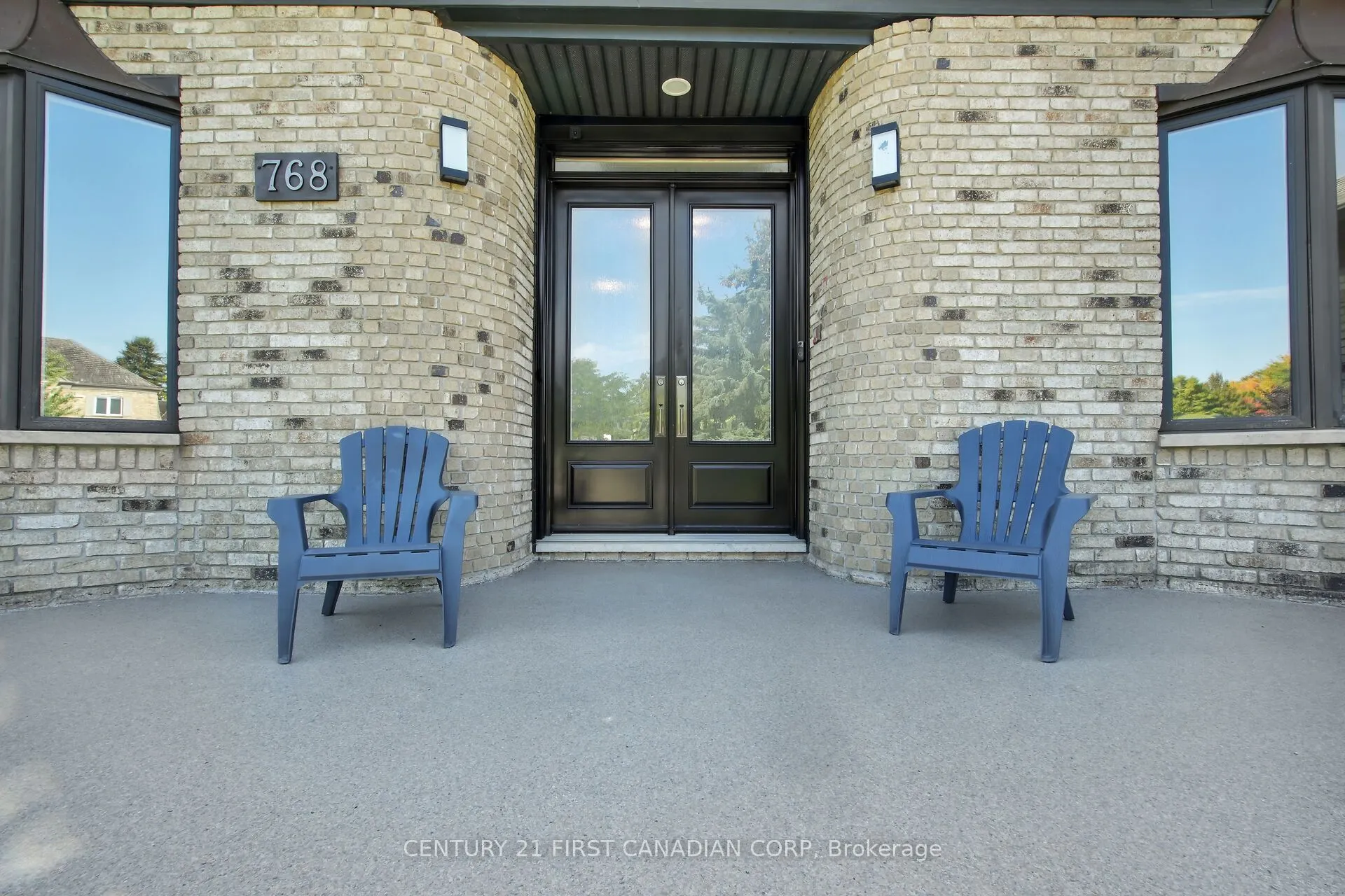 768 Franklinway Crescent