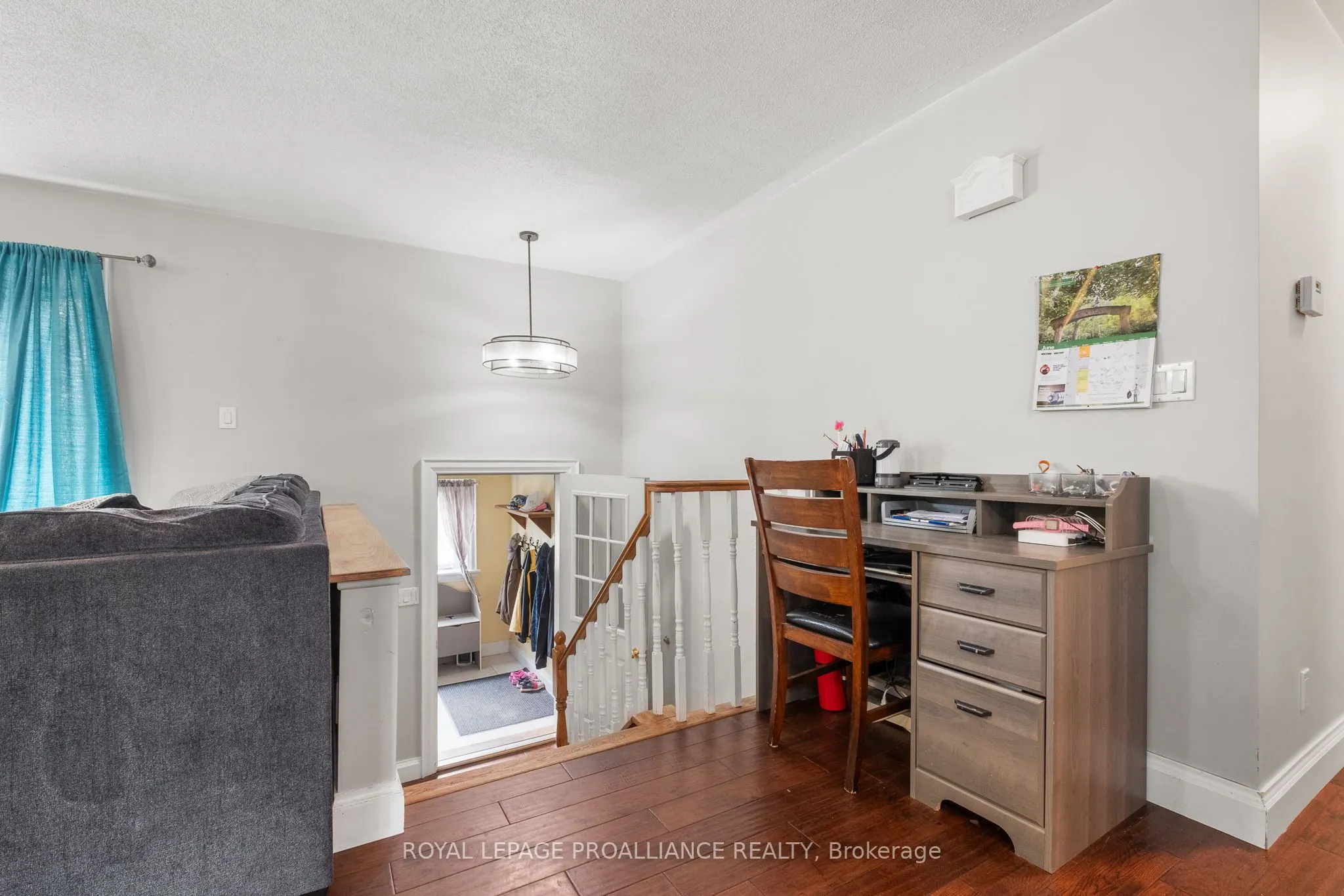 8 Oriole Crescent
