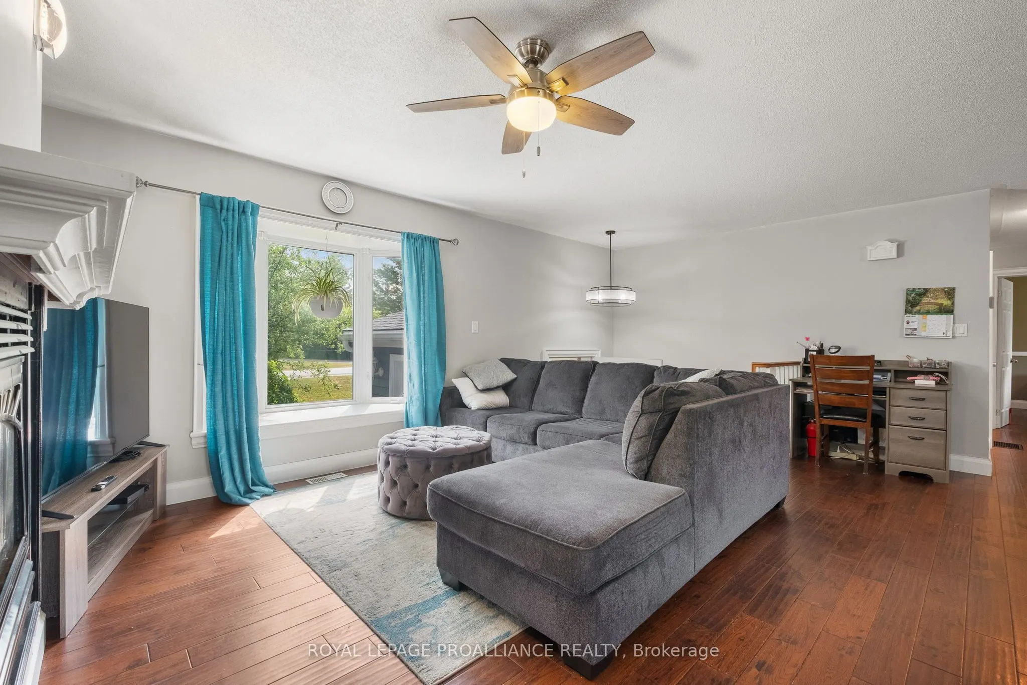 8 Oriole Crescent