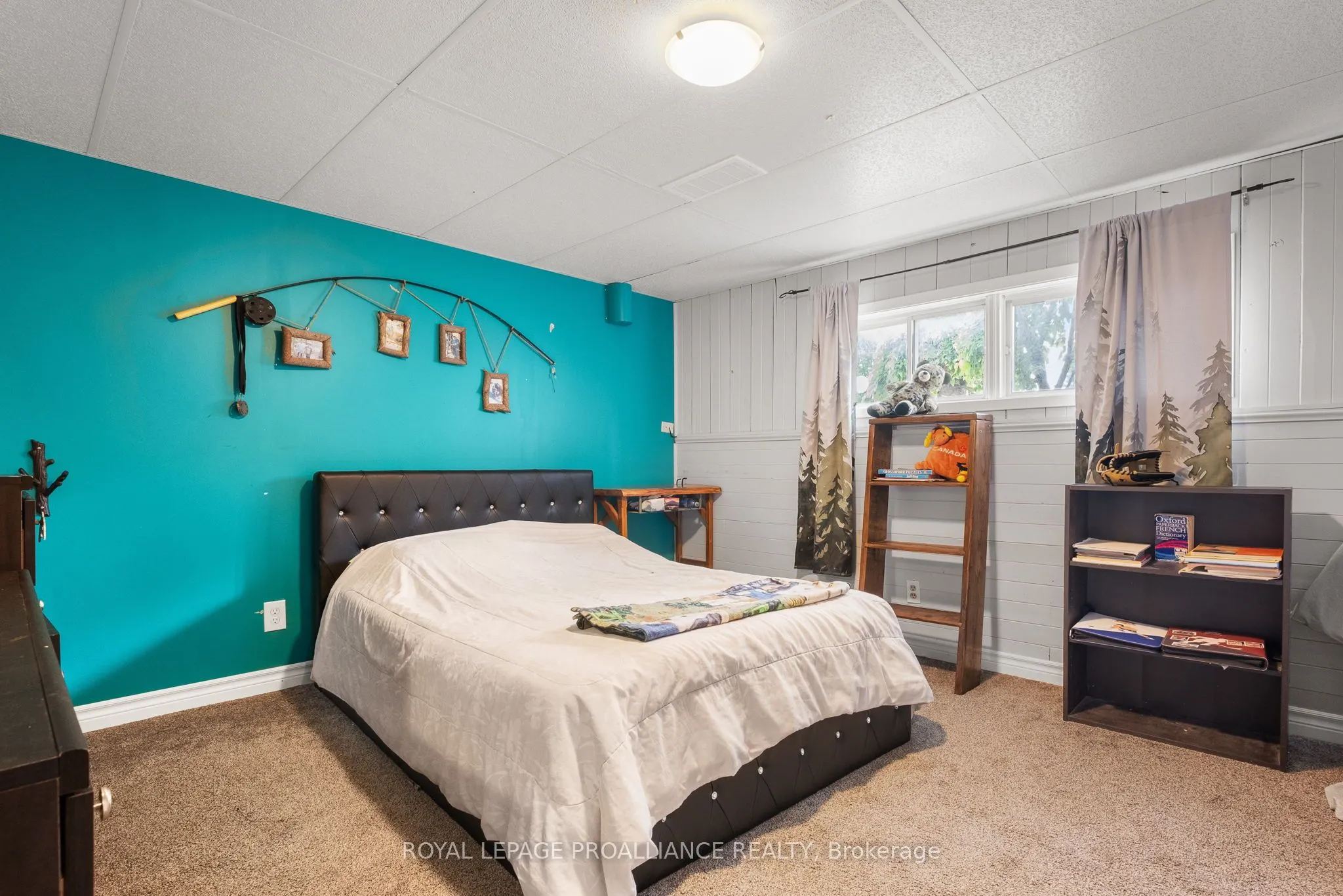 8 Oriole Crescent