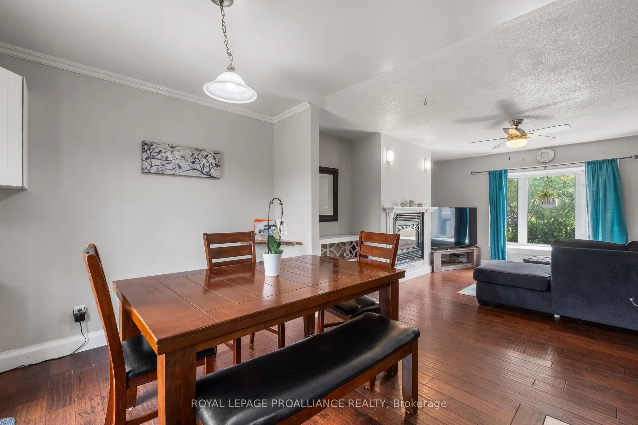 8 Oriole Crescent