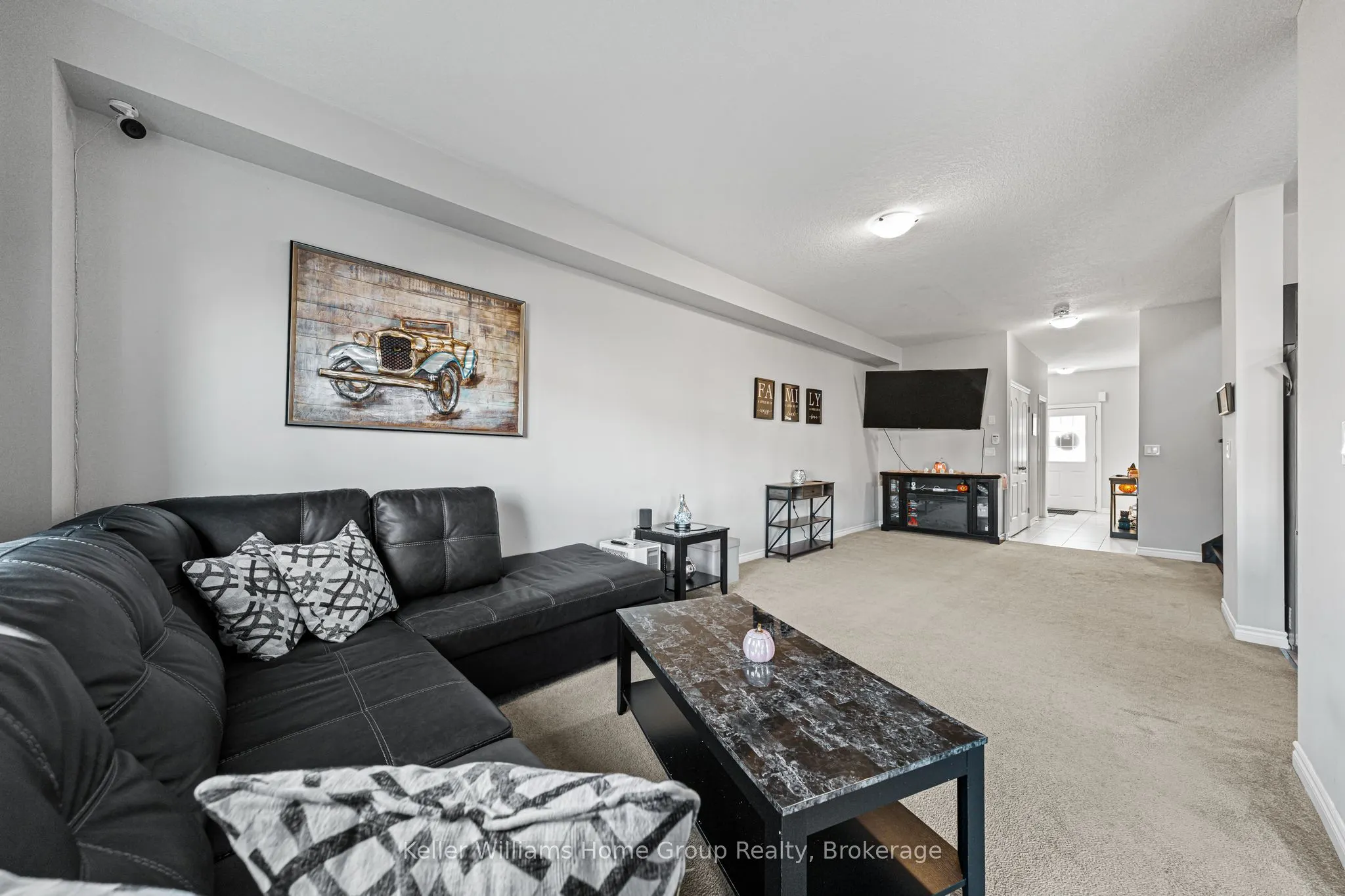 24 Courtney Street