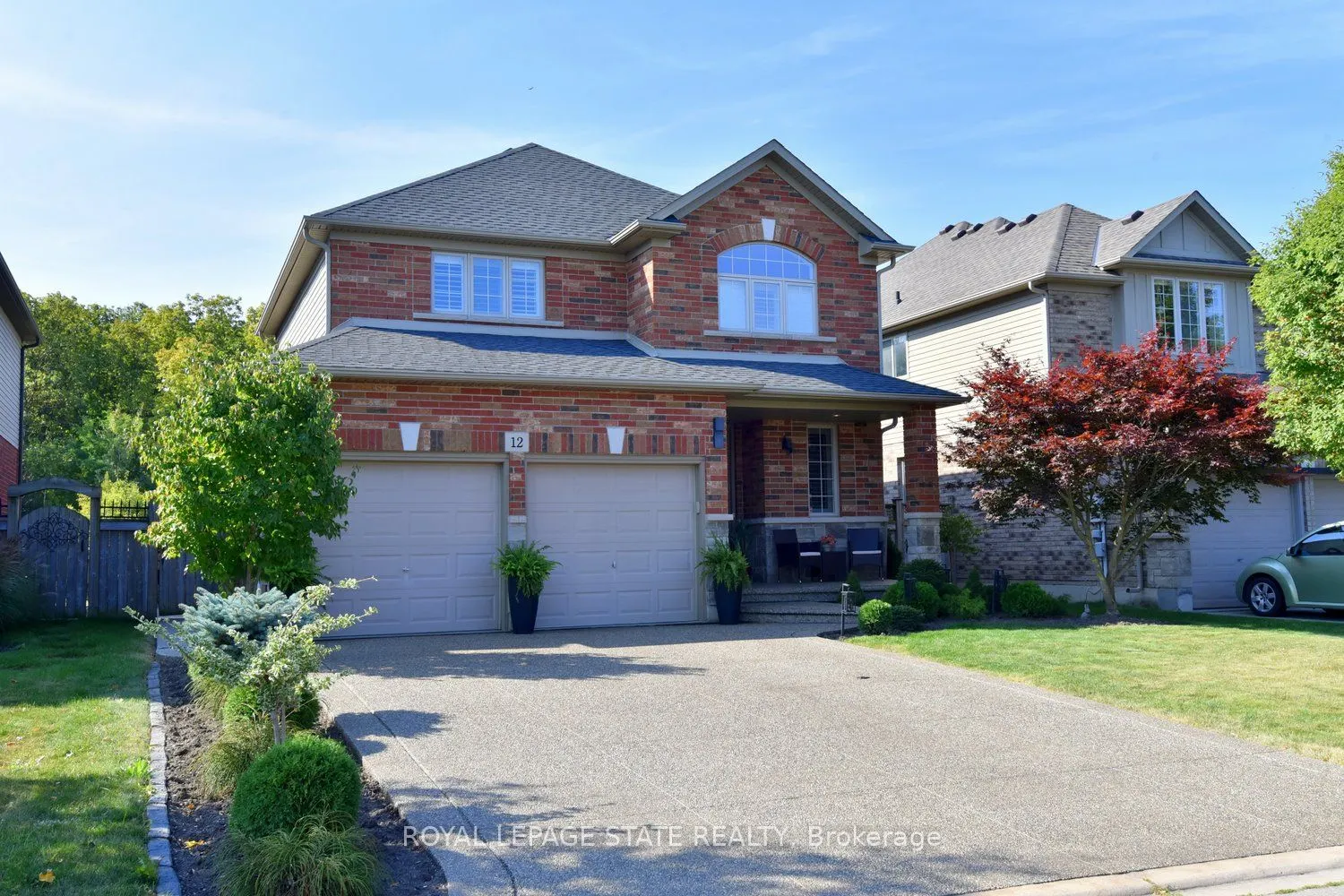 12 Degrow Crescent