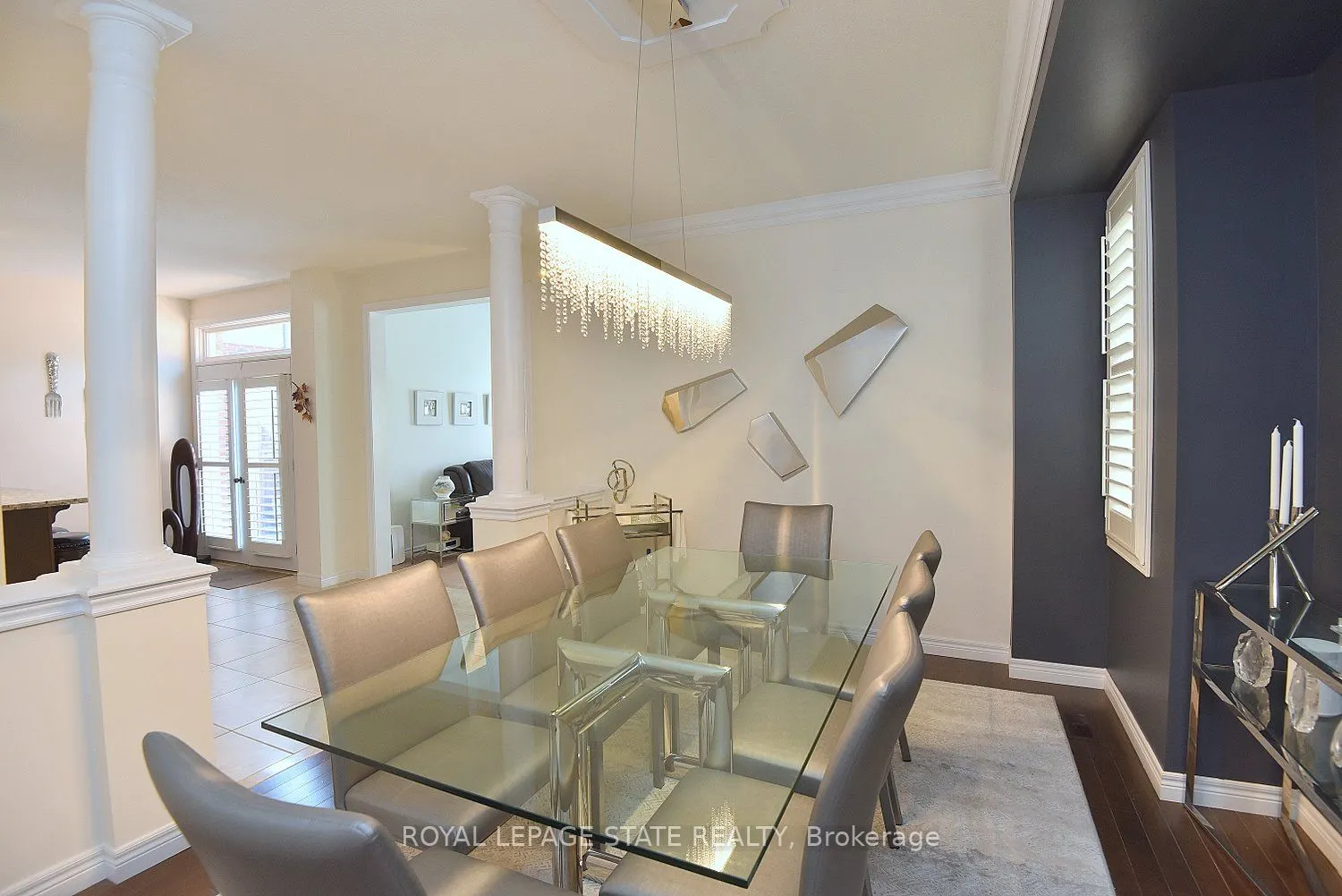 12 Degrow Crescent