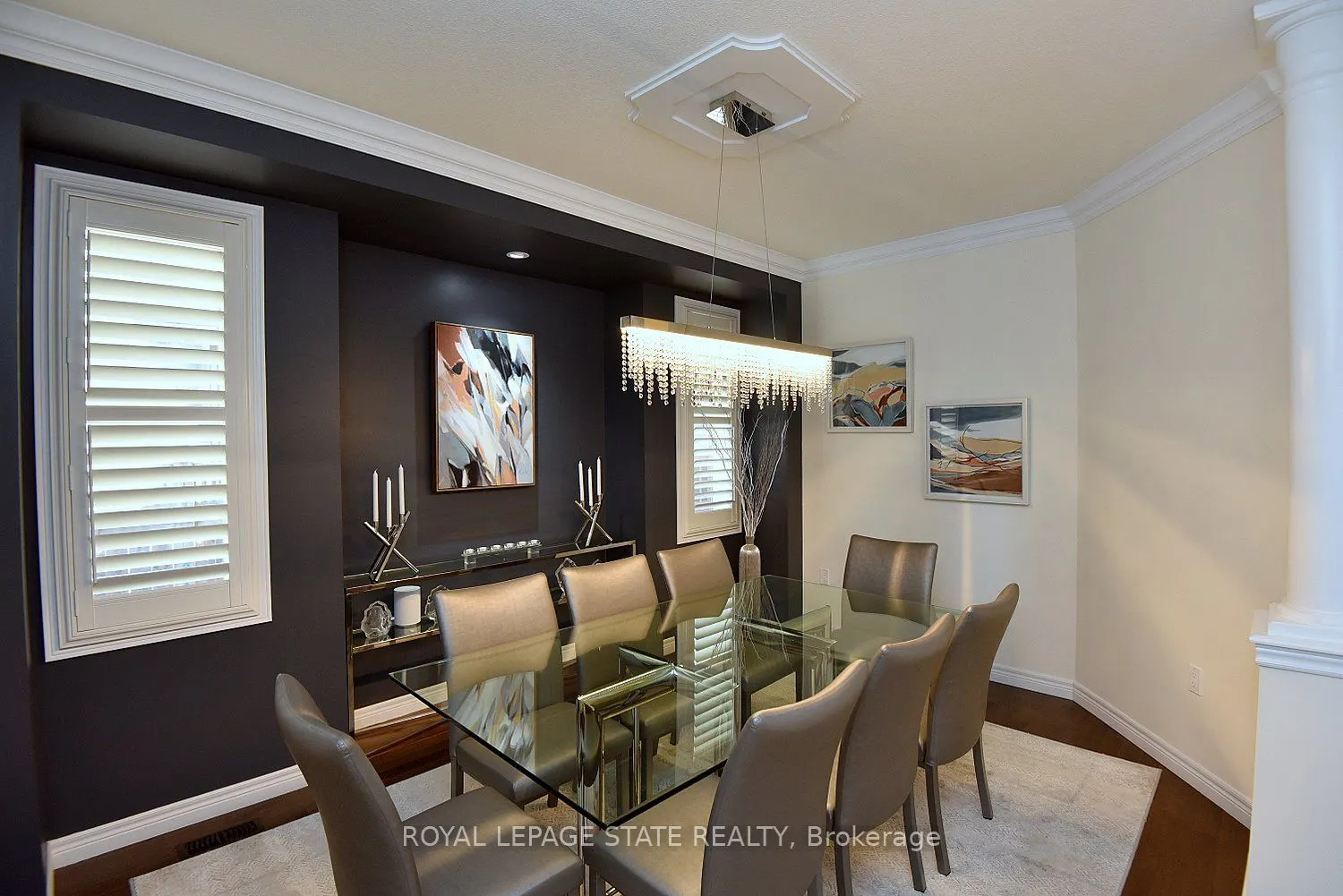 12 Degrow Crescent