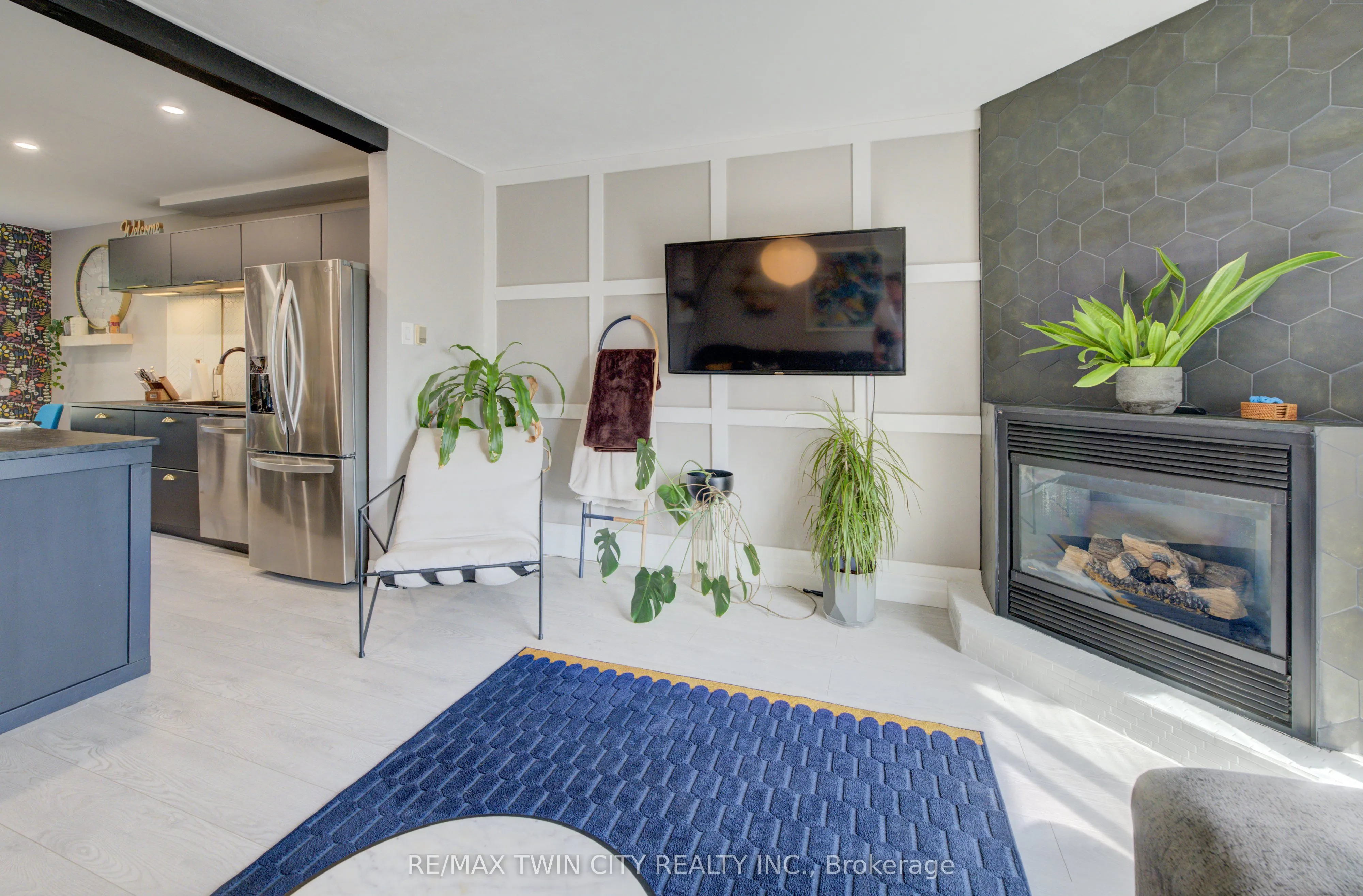 1 Donlea Drive, #2