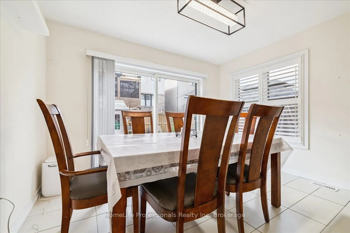 107 Pagebrook Crescent