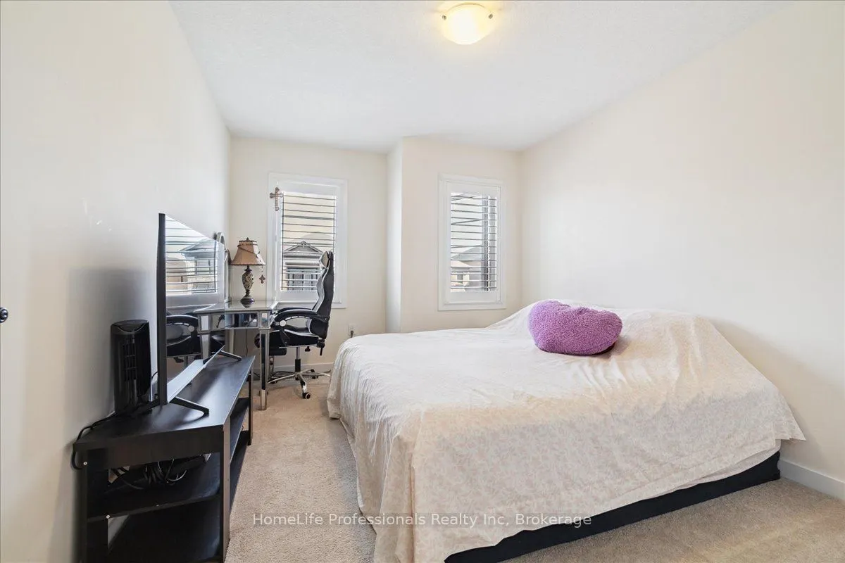107 Pagebrook Crescent