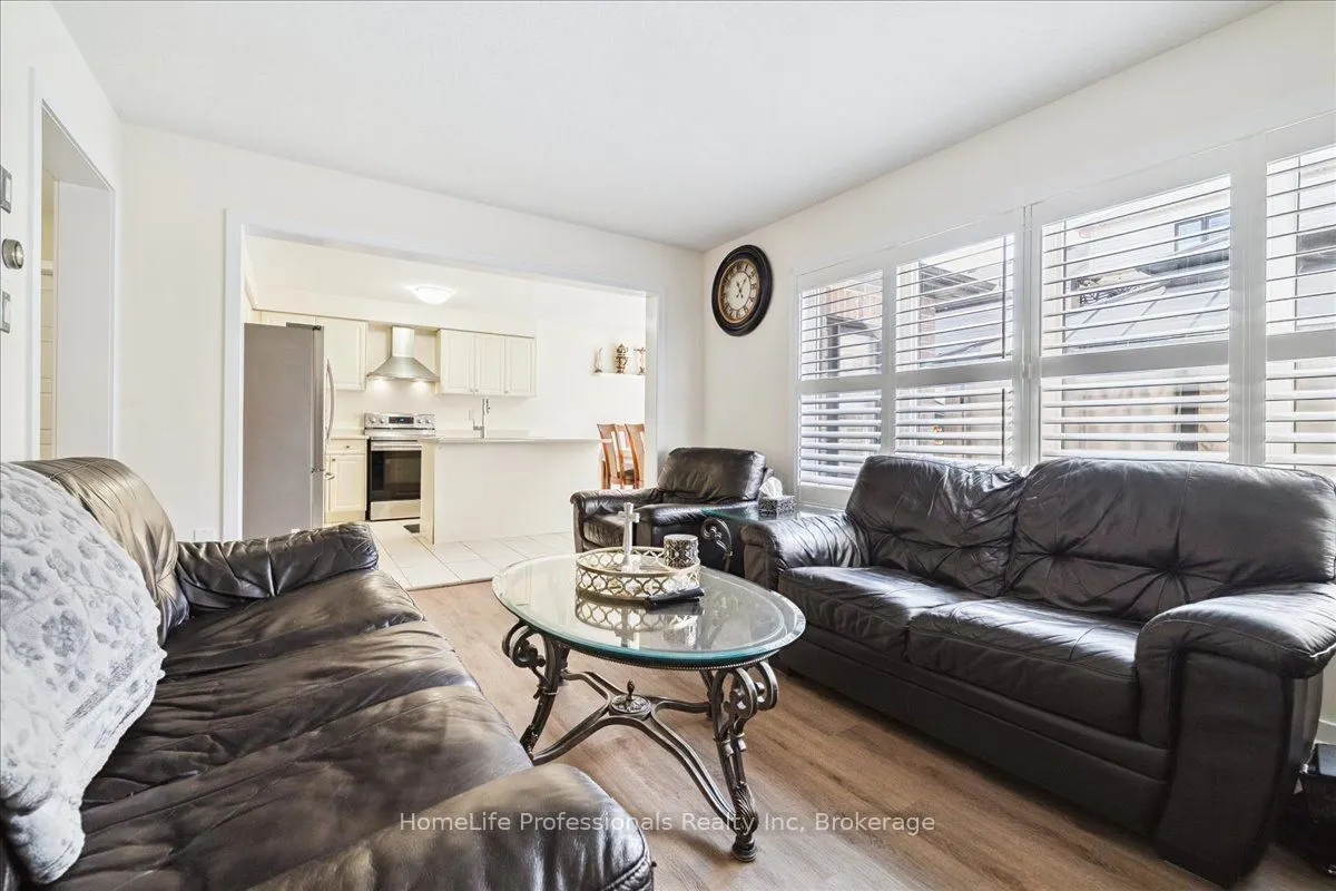 107 Pagebrook Crescent