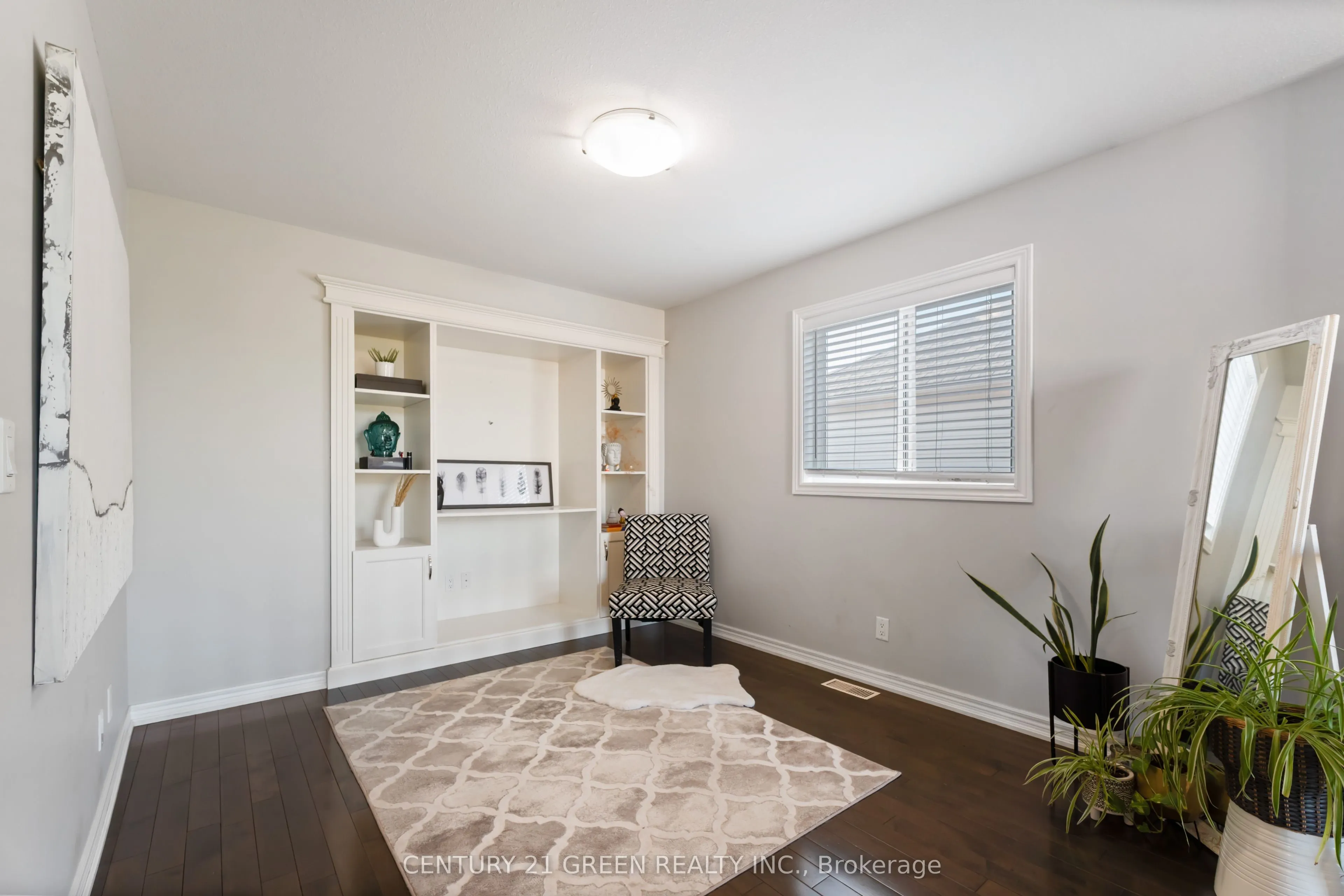 39 Honey Locust Circle