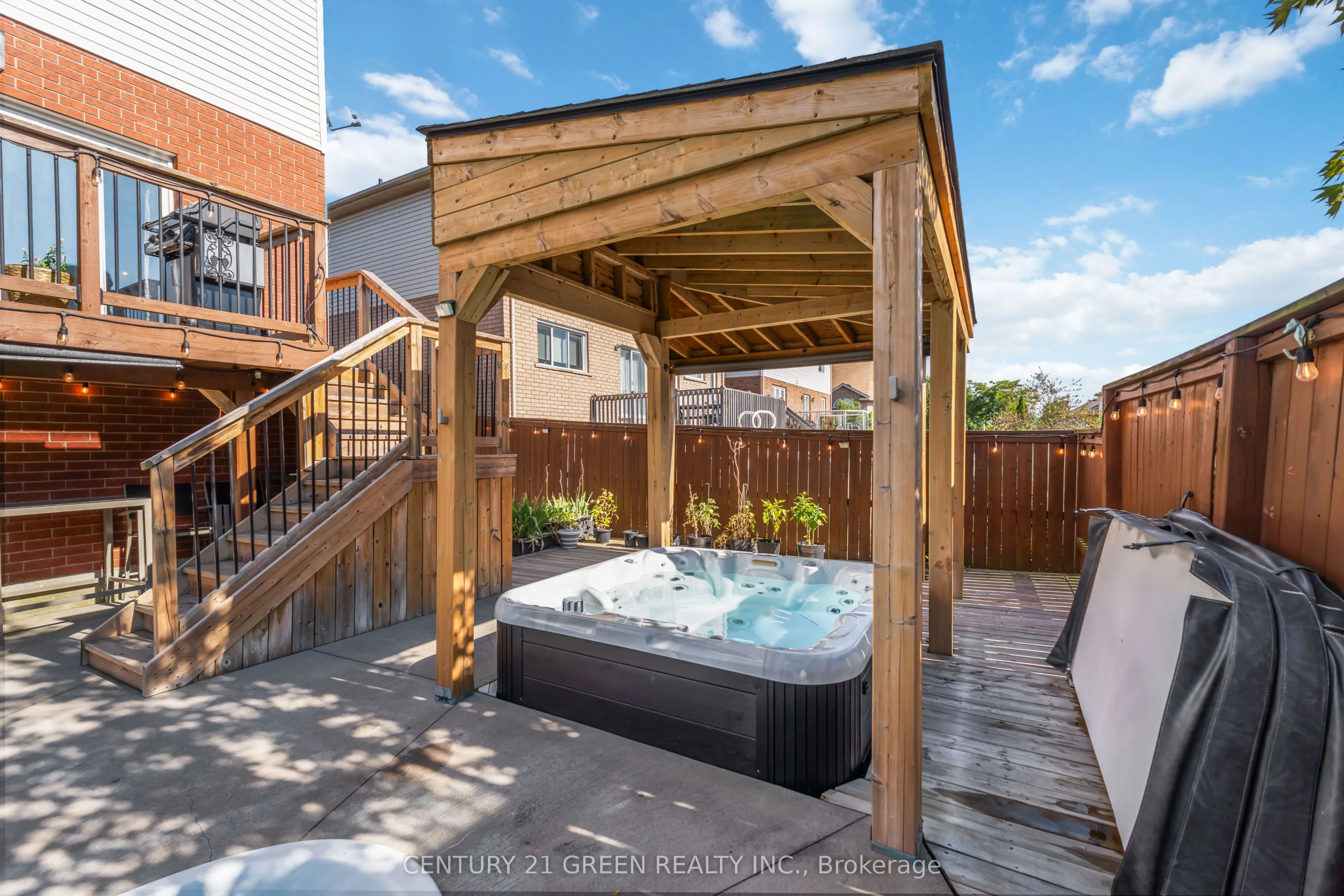 39 Honey Locust Circle