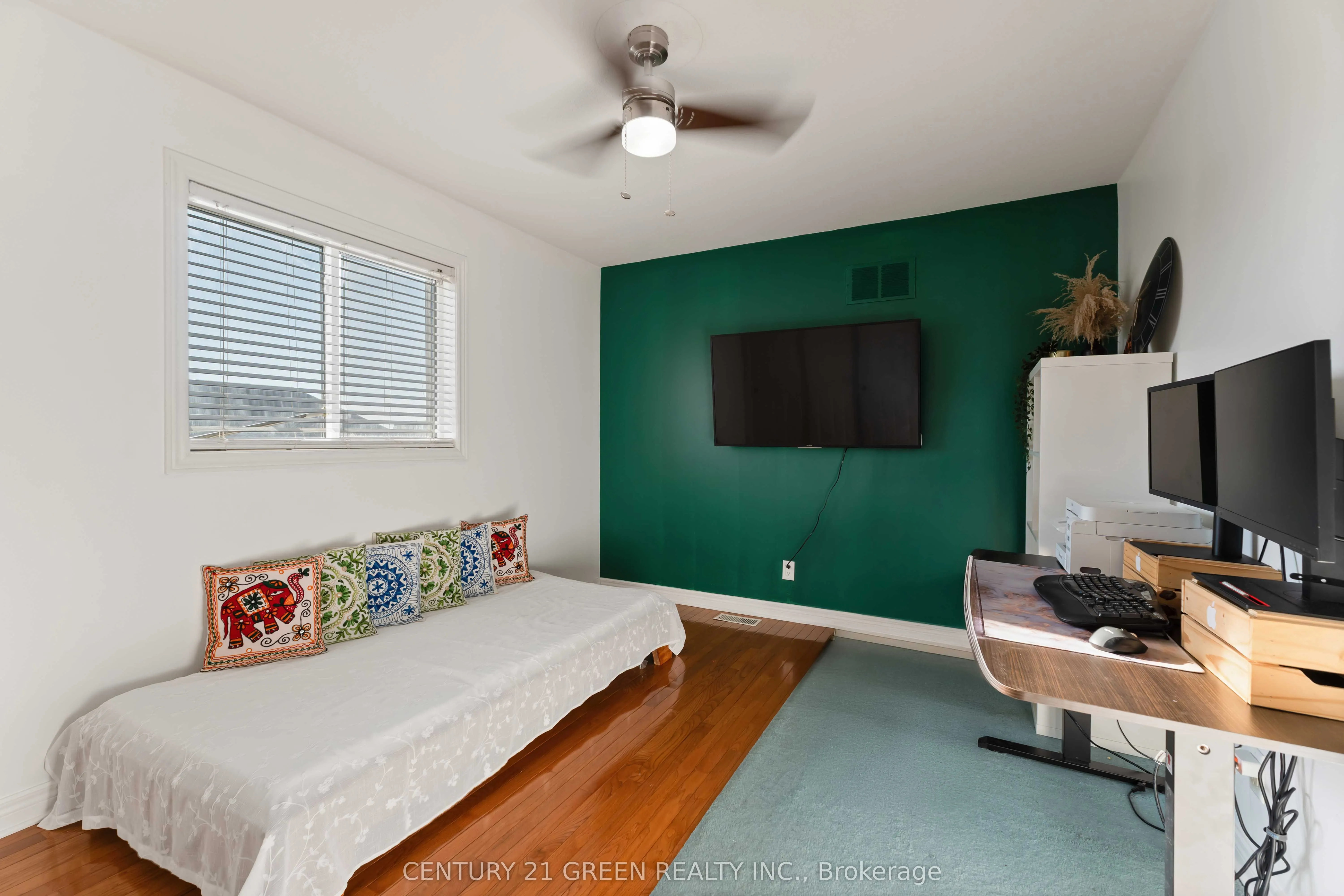 39 Honey Locust Circle