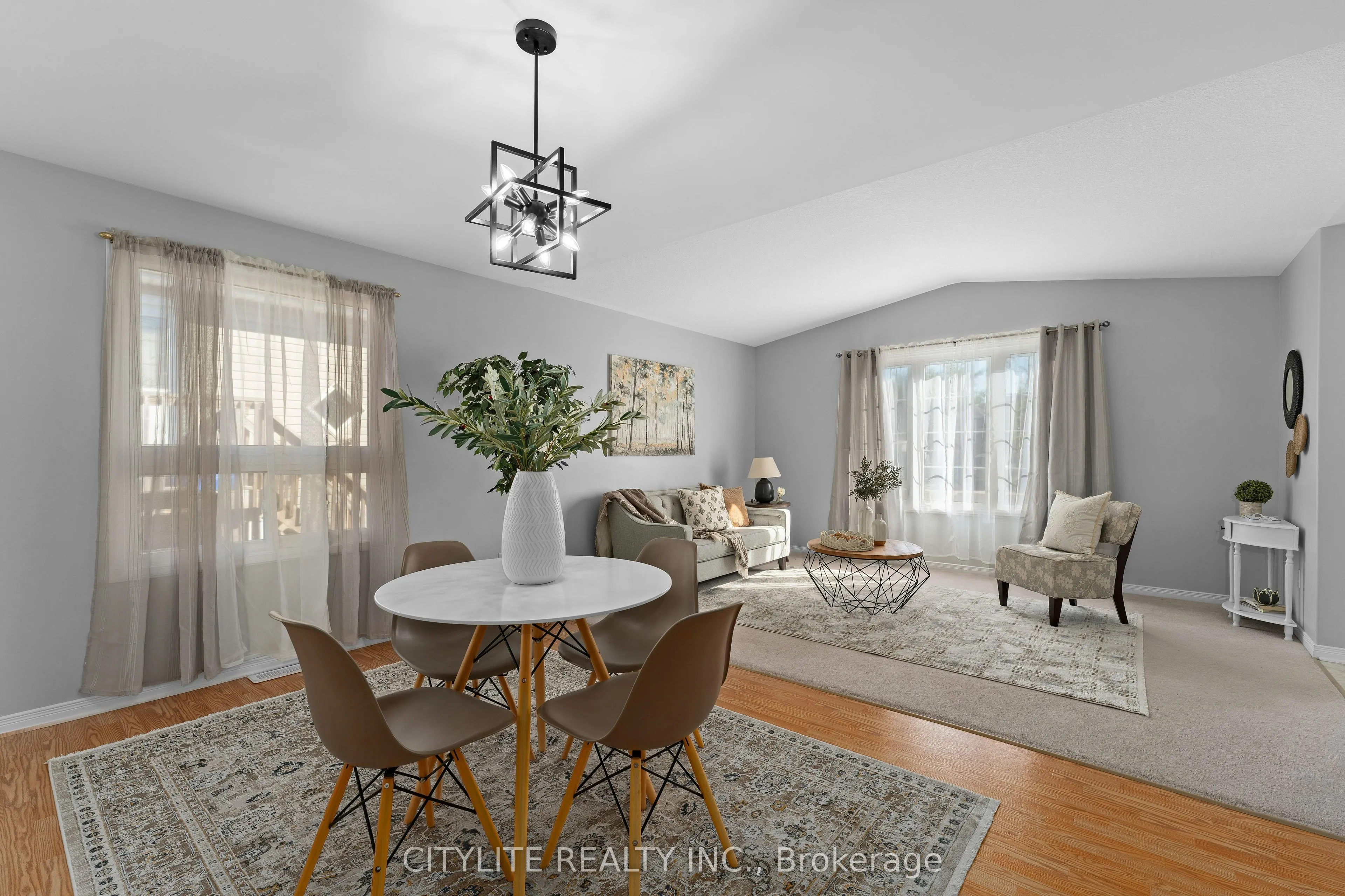 844 PEACHWOOD Street