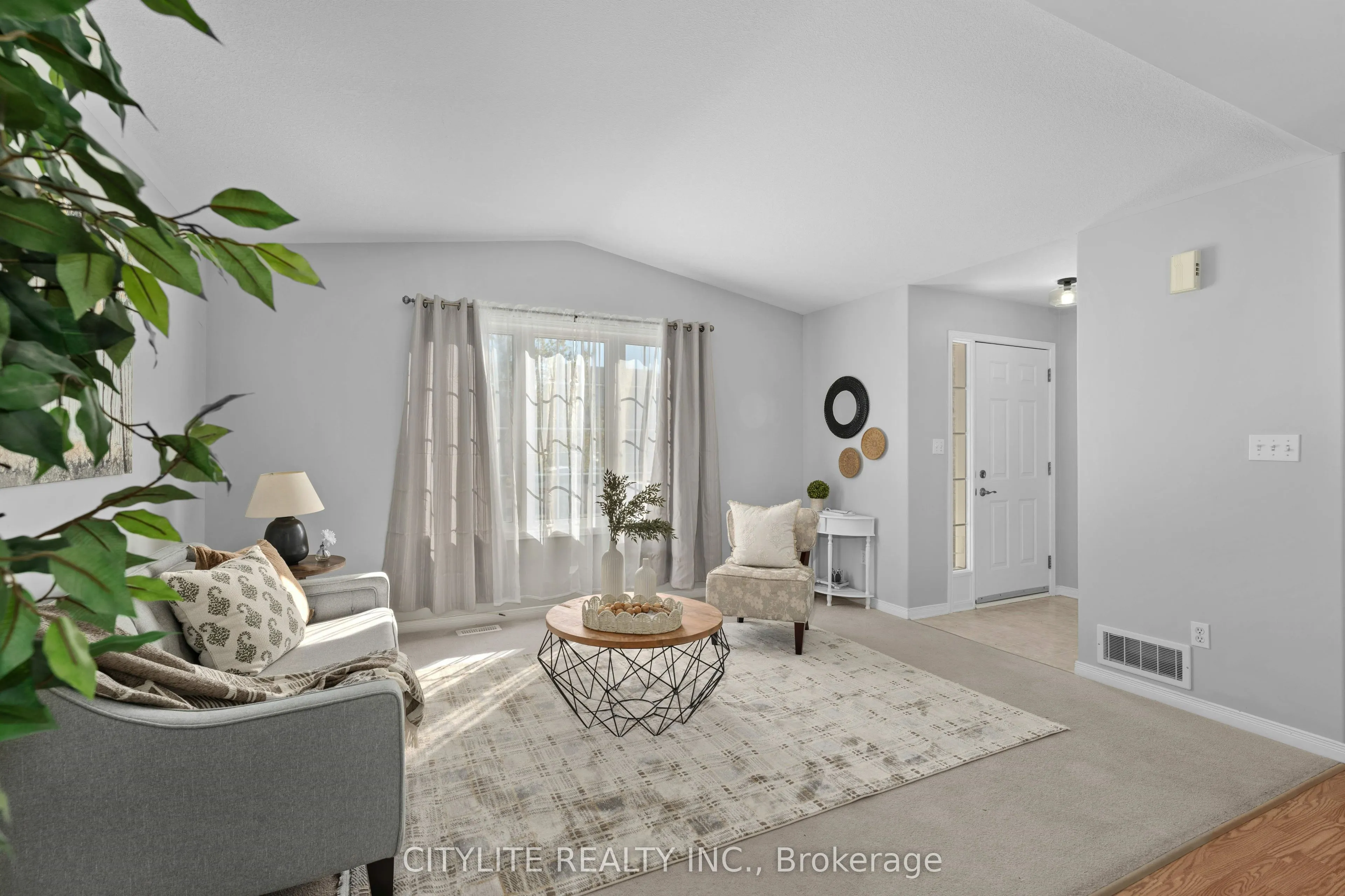 844 PEACHWOOD Street
