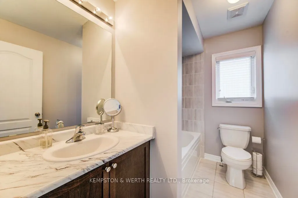 390 Armstrong Street W