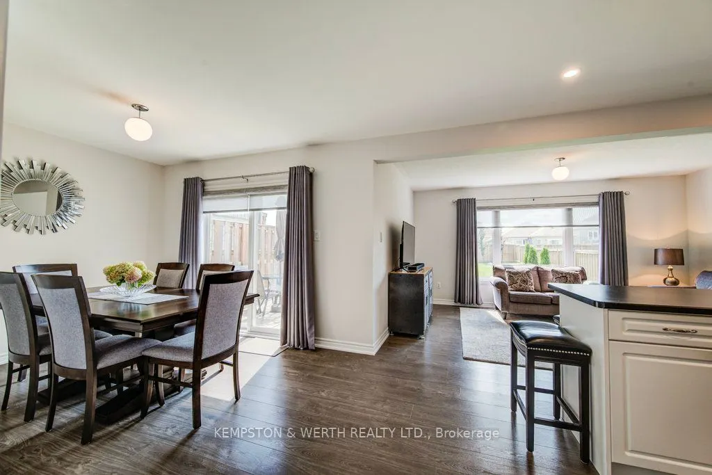 390 Armstrong Street W