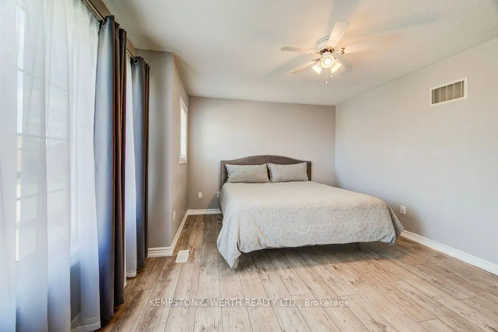 390 Armstrong Street W