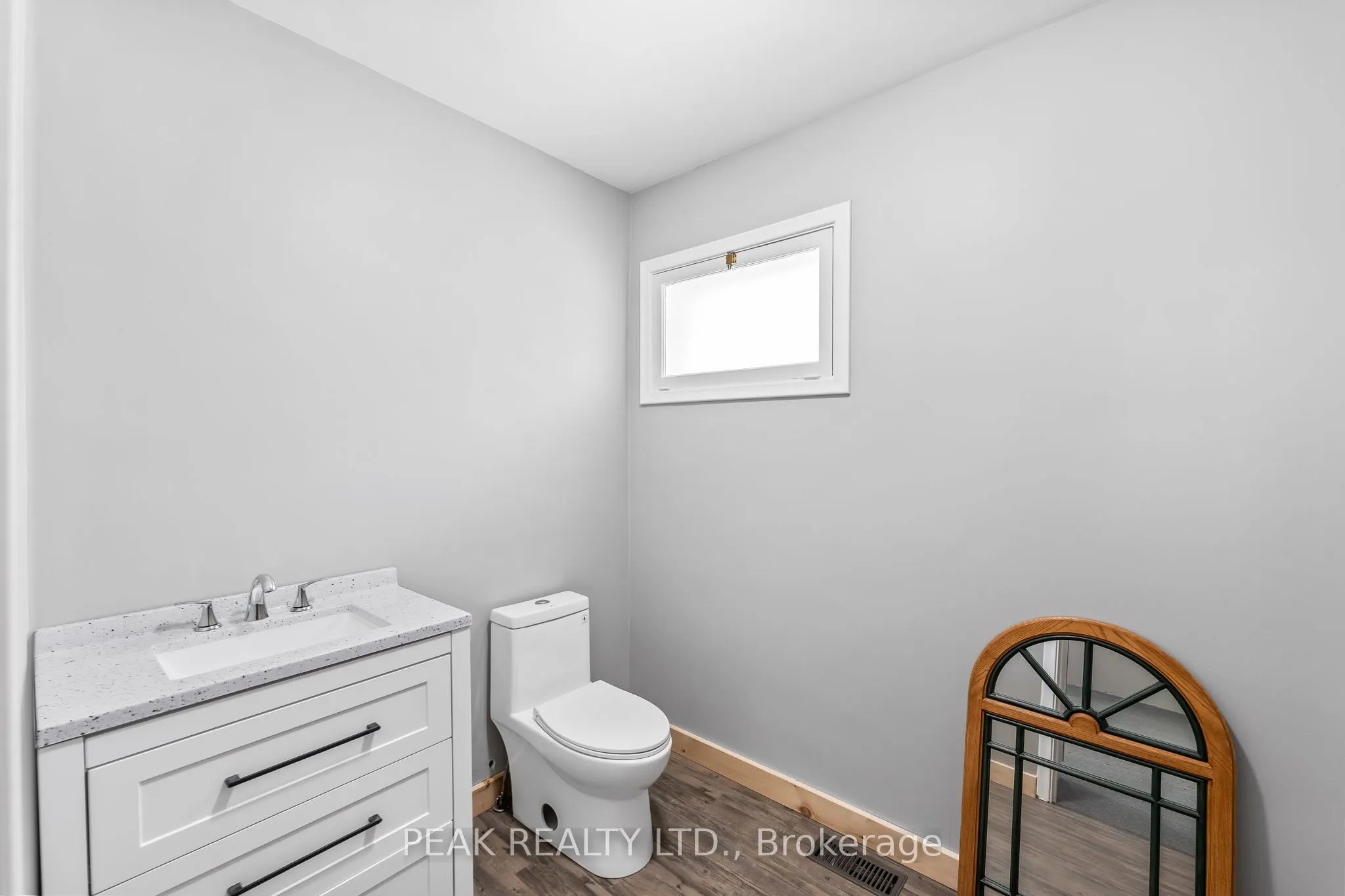 1812 Frontenac Road