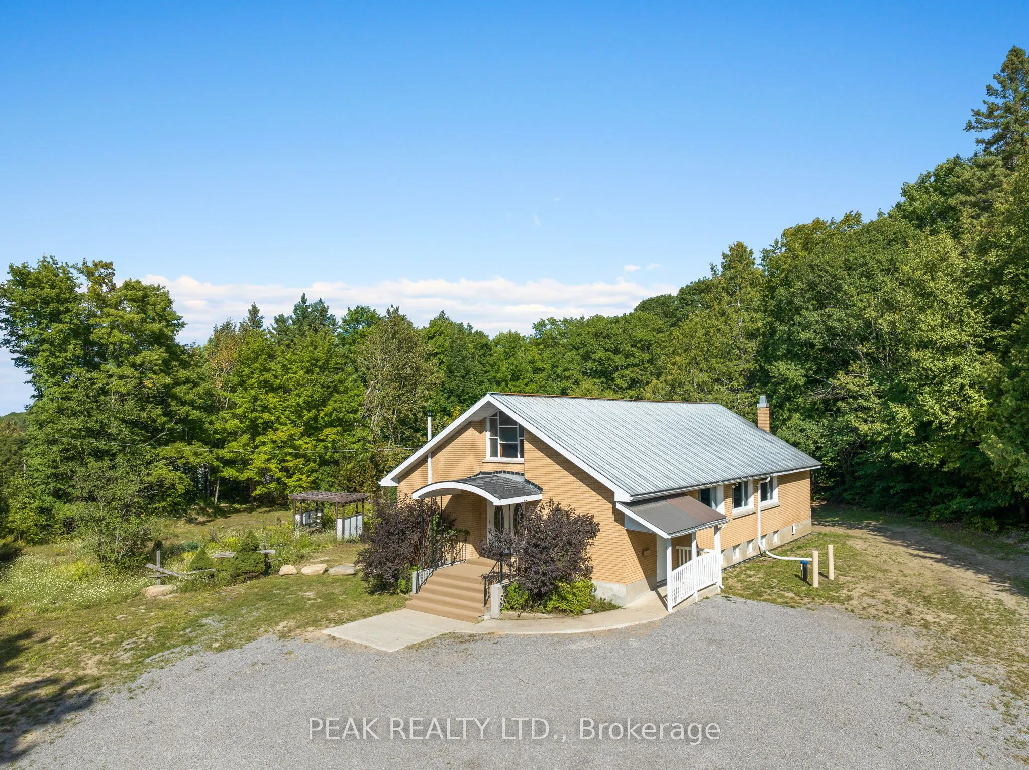 1812 Frontenac Road