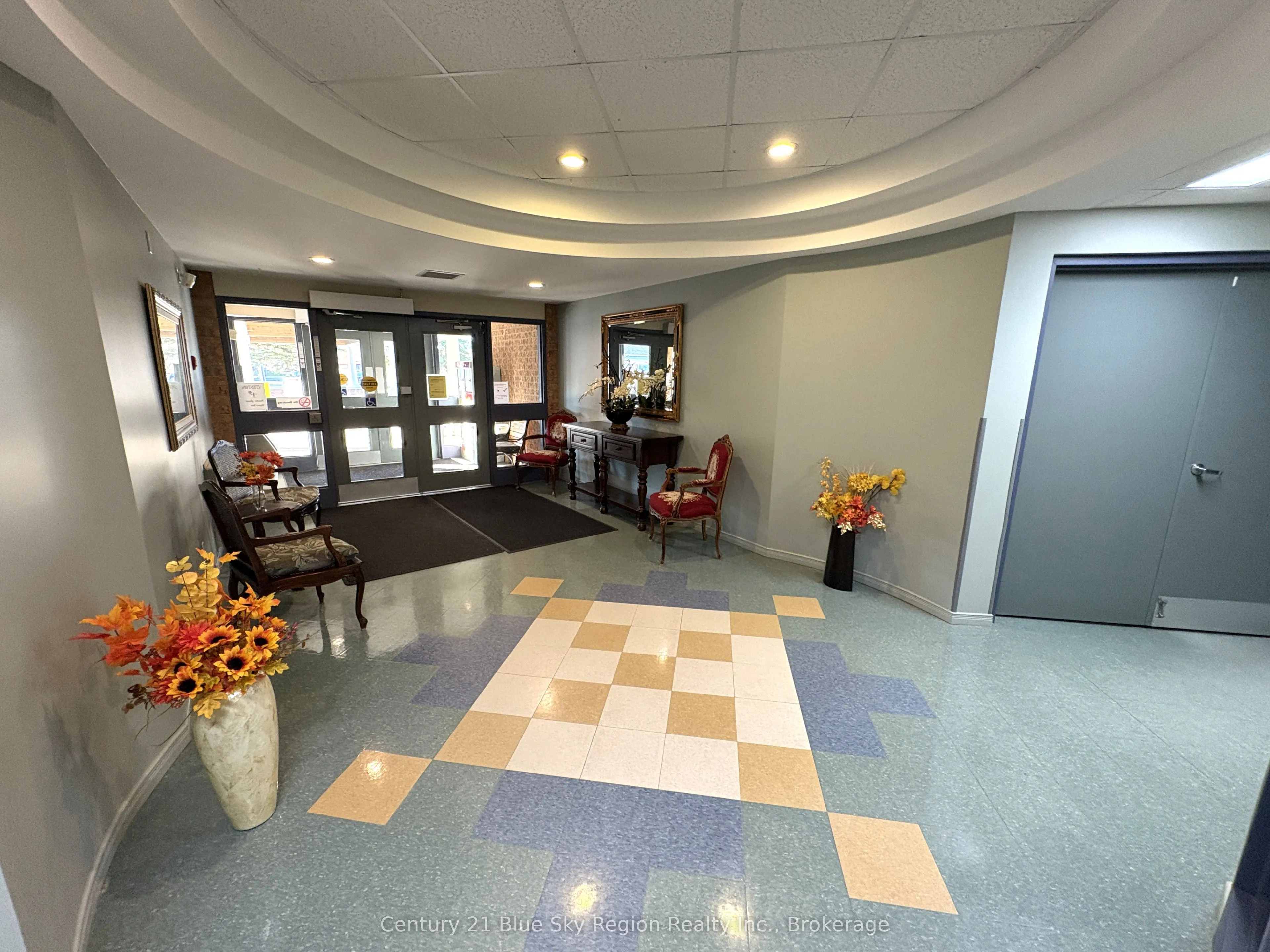 713 Coursol Road, #4