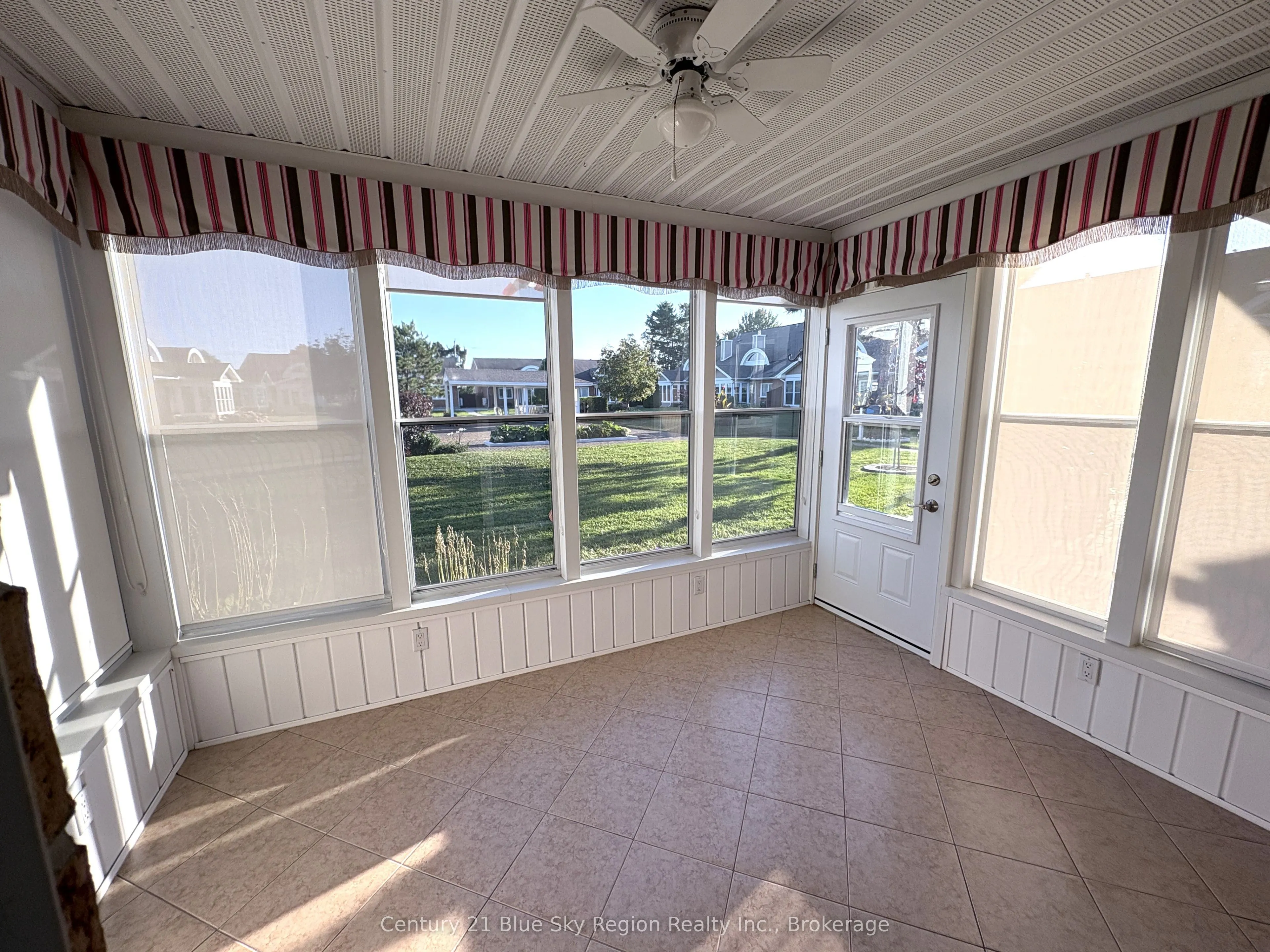 713 Coursol Road, #4