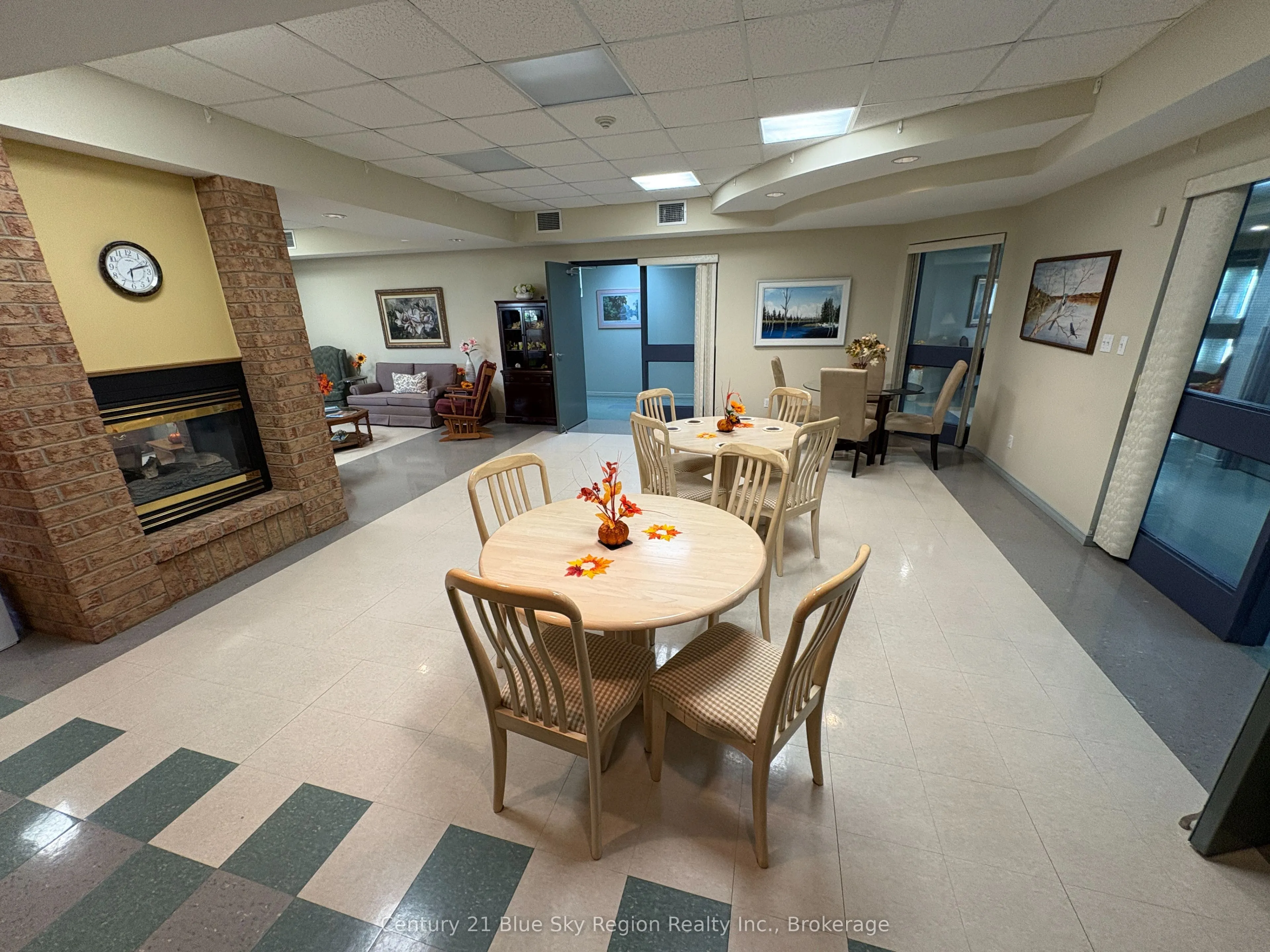 713 Coursol Road, #4