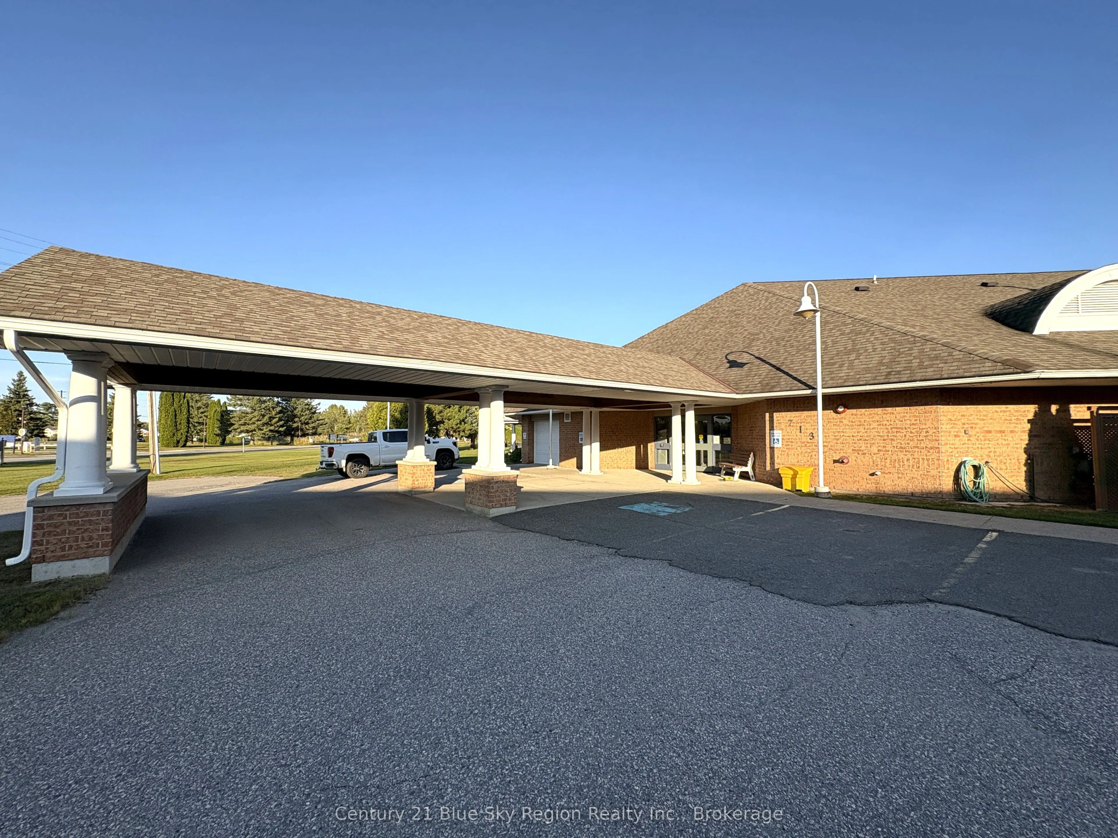 713 Coursol Road, #4
