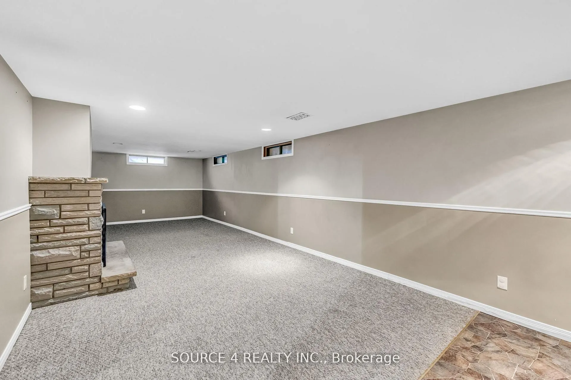 35 Vista Crescent