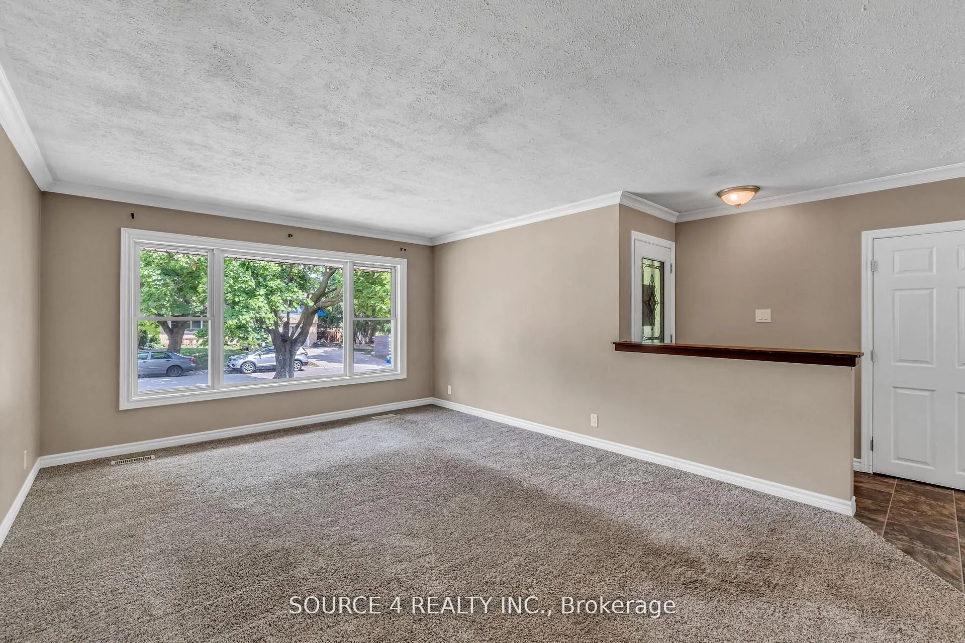 35 Vista Crescent