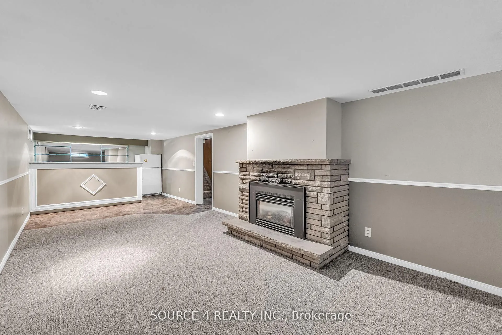 35 Vista Crescent