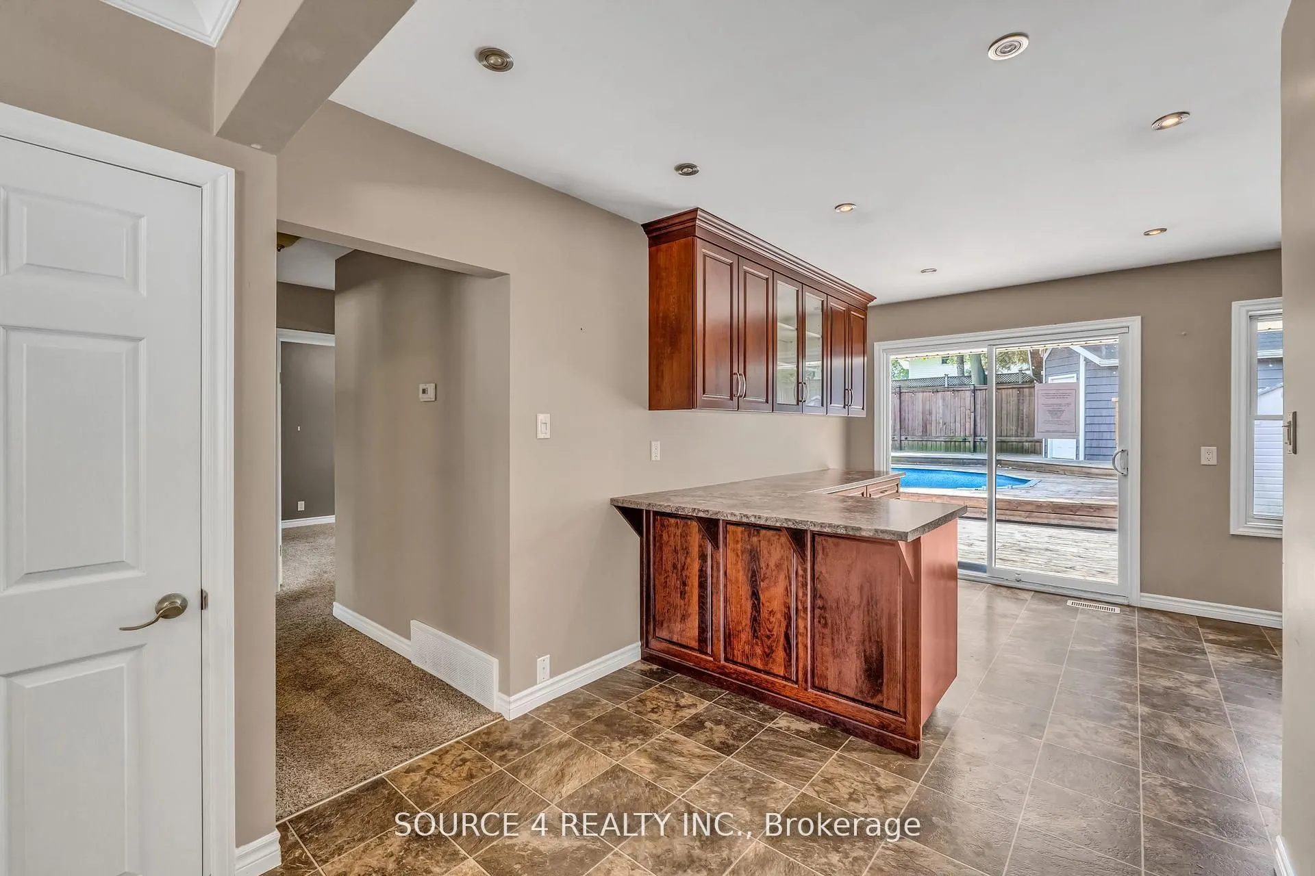 35 Vista Crescent