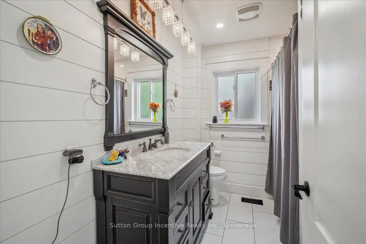 339520 PRESQU'ILE Road
