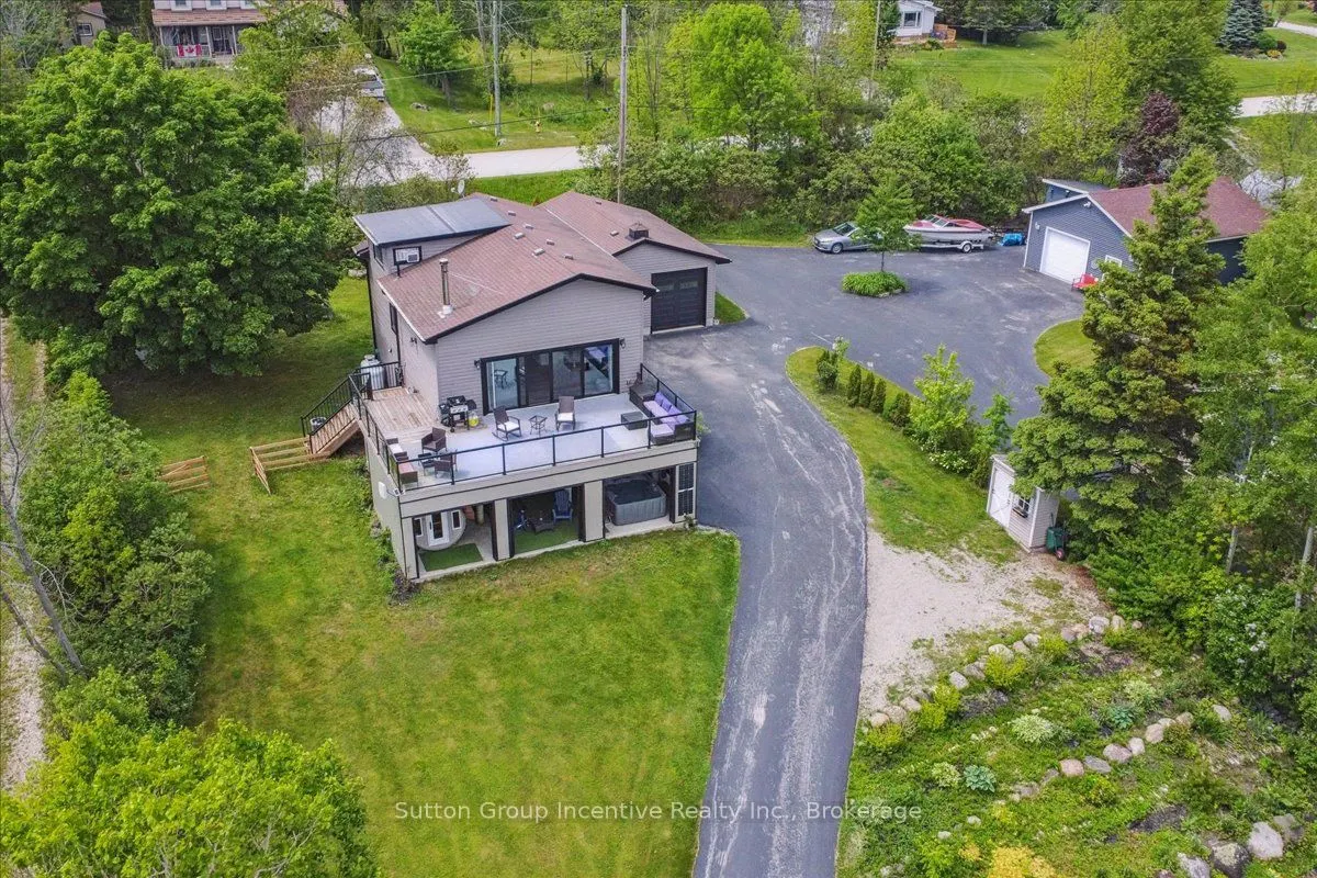 339520 PRESQU'ILE Road