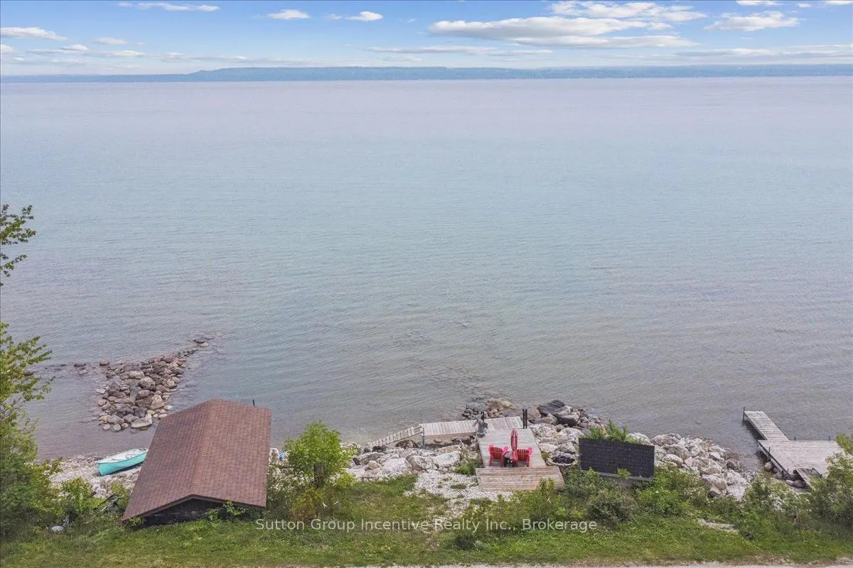 339520 PRESQU'ILE Road