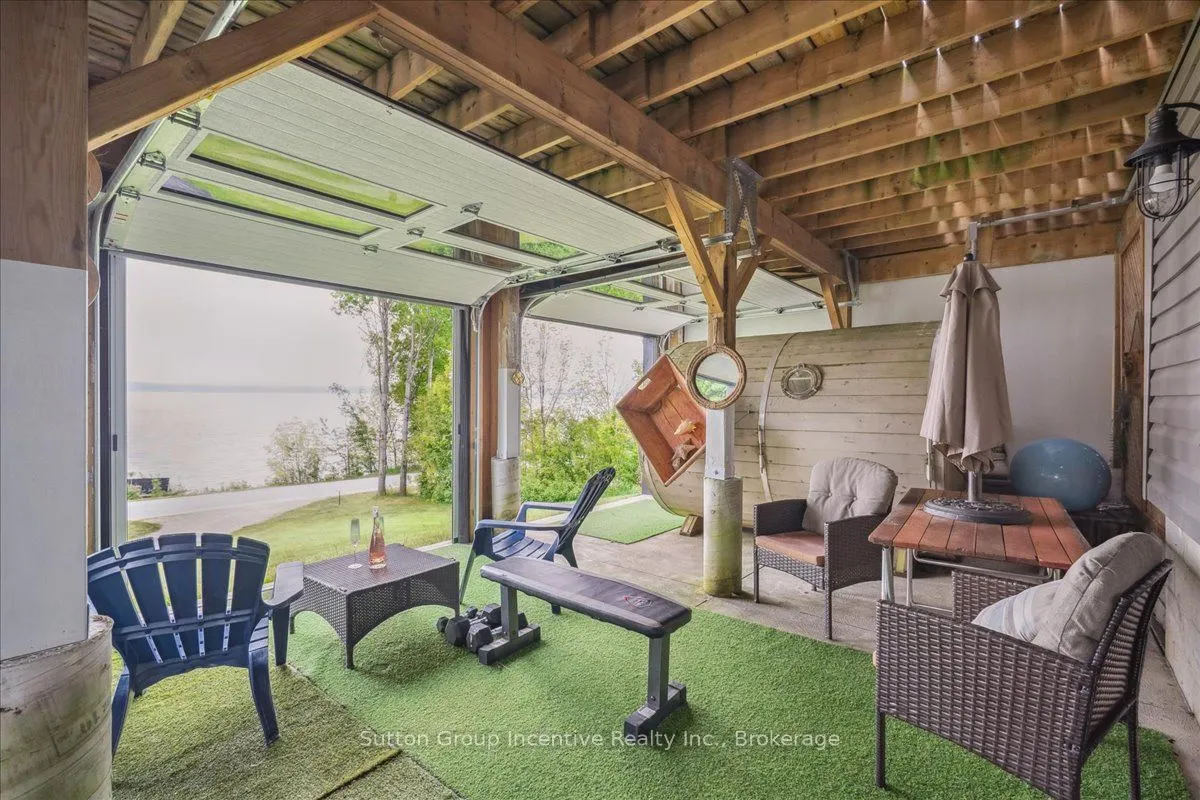 339520 PRESQU'ILE Road