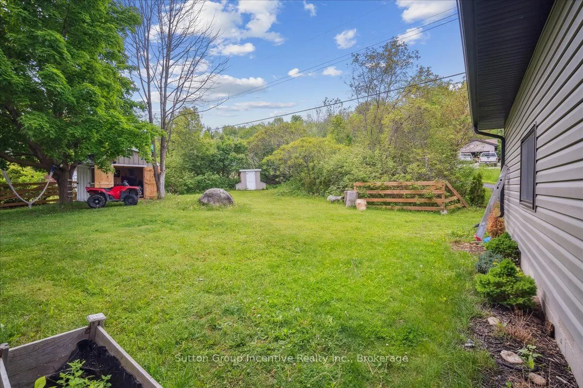 339520 PRESQU'ILE Road